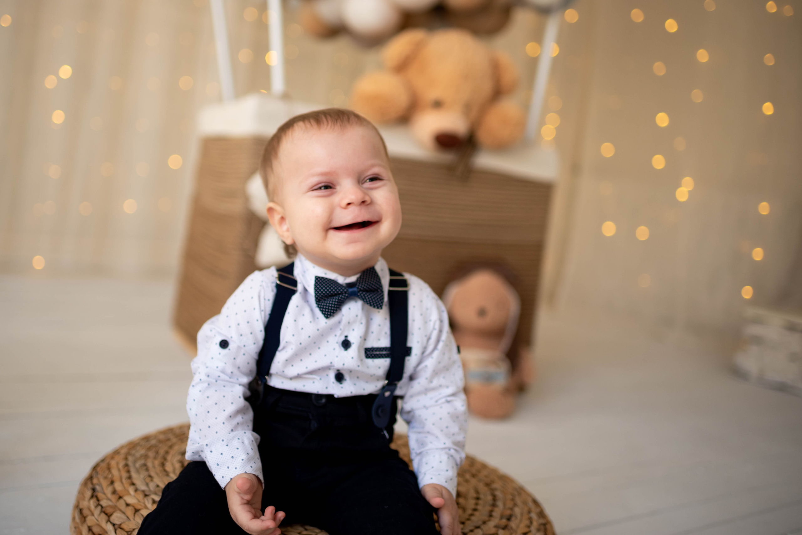 Максим с воздушным шаром. Семейный и детский фотограф Оля в Тюмени