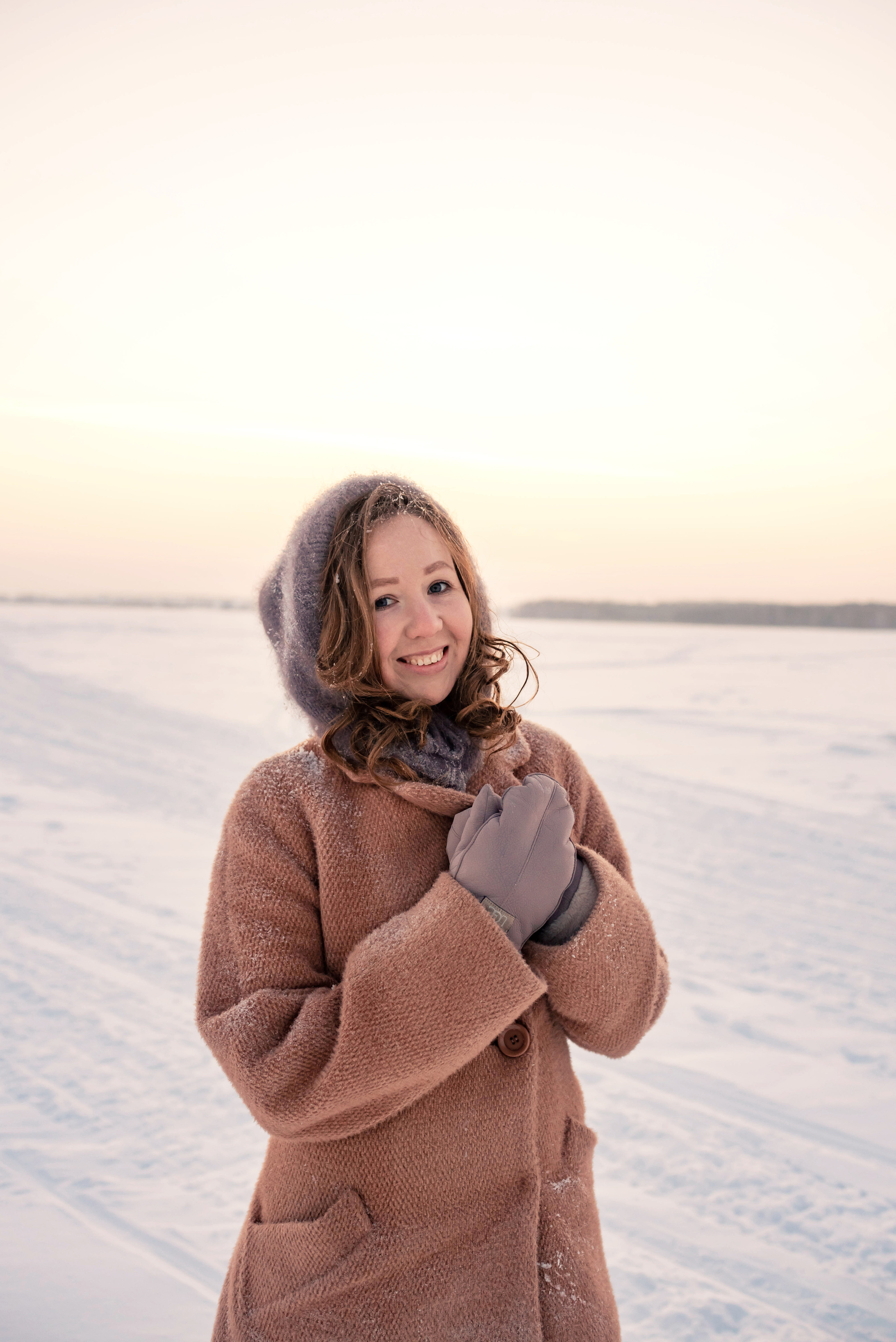 Миша, Настя и Раф прогулка зимой. Семейный и детский фотограф Оля в Тюмени