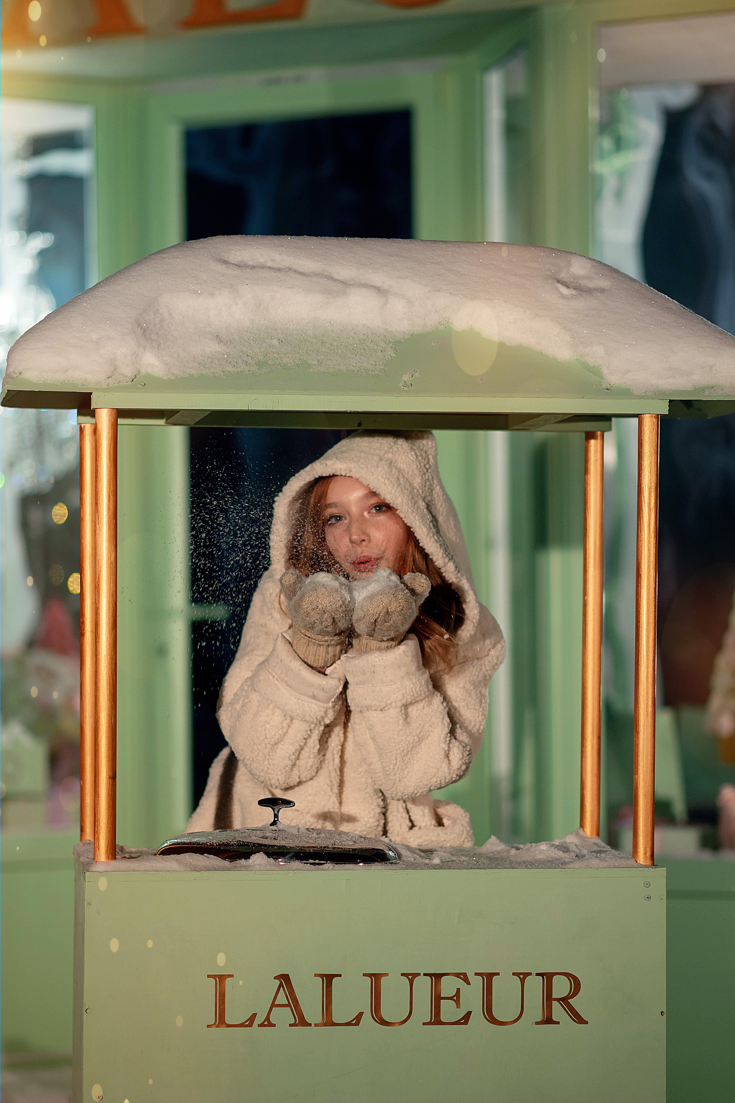 Девочки в уличной локации. Семейный и детский фотограф Оля в Тюмени