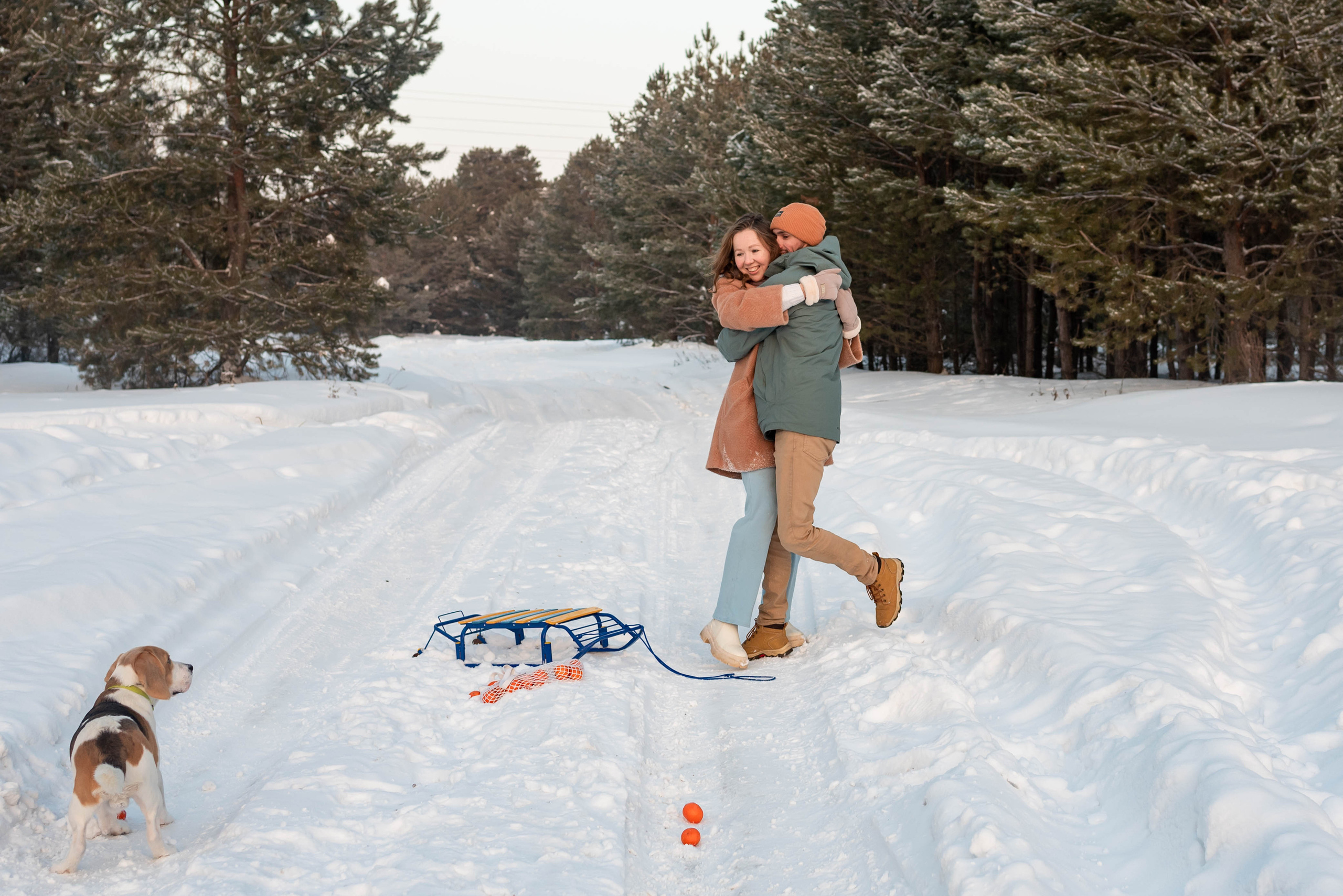 Миша, Настя и Раф прогулка зимой. Семейный и детский фотограф Оля в Тюмени