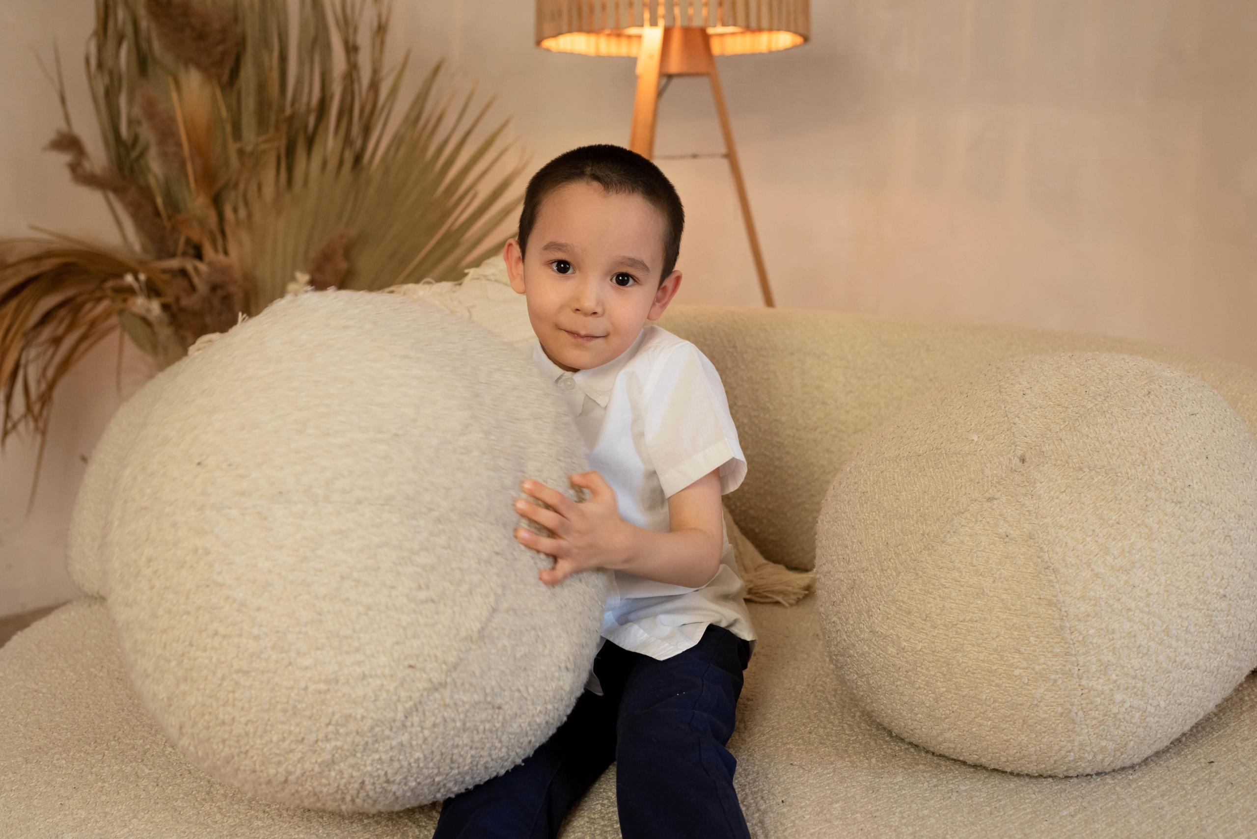 Азат, Диана и Артем в студии. Семейный и детский фотограф Оля в Тюмени