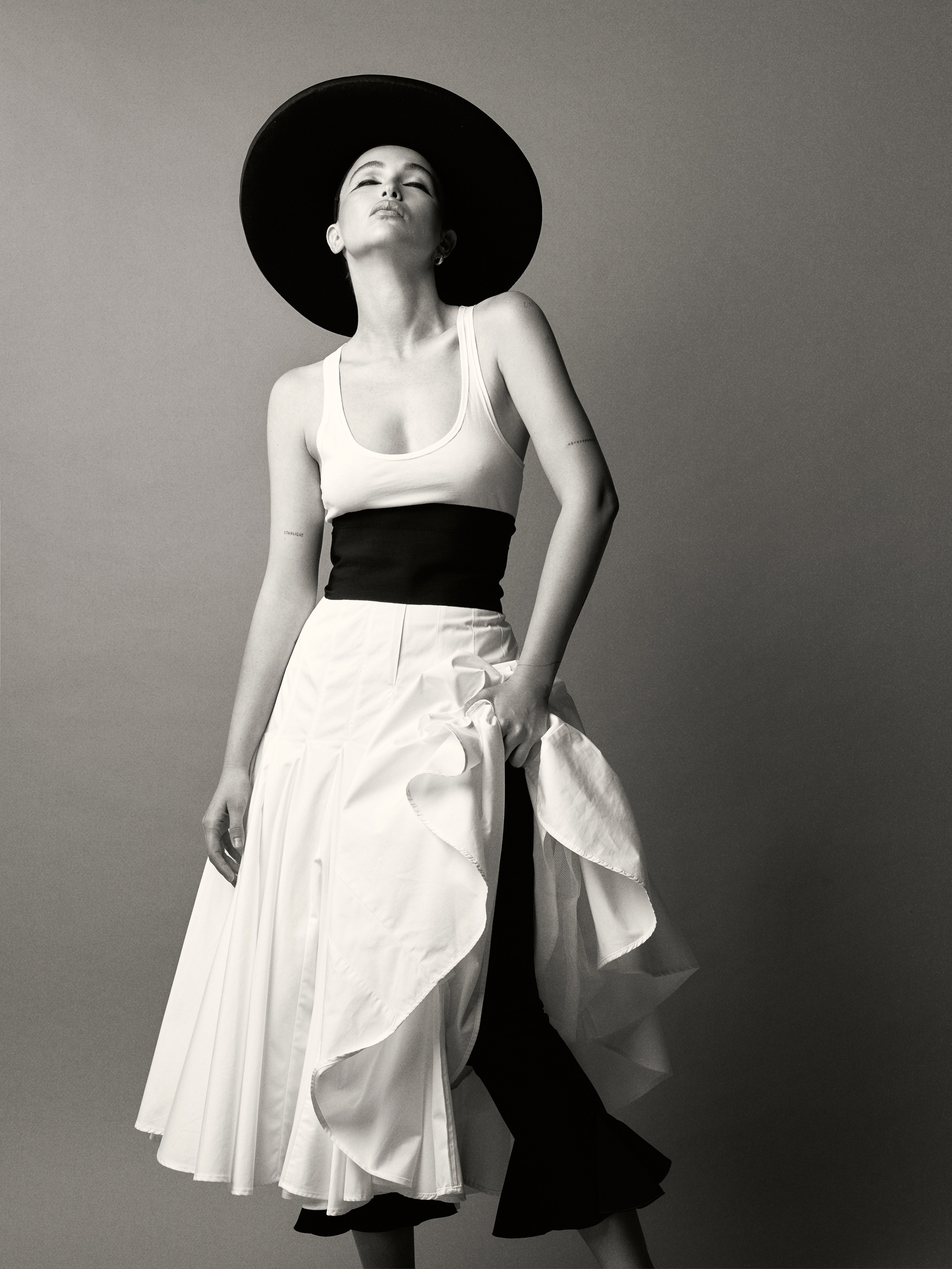 SARINA. Главная