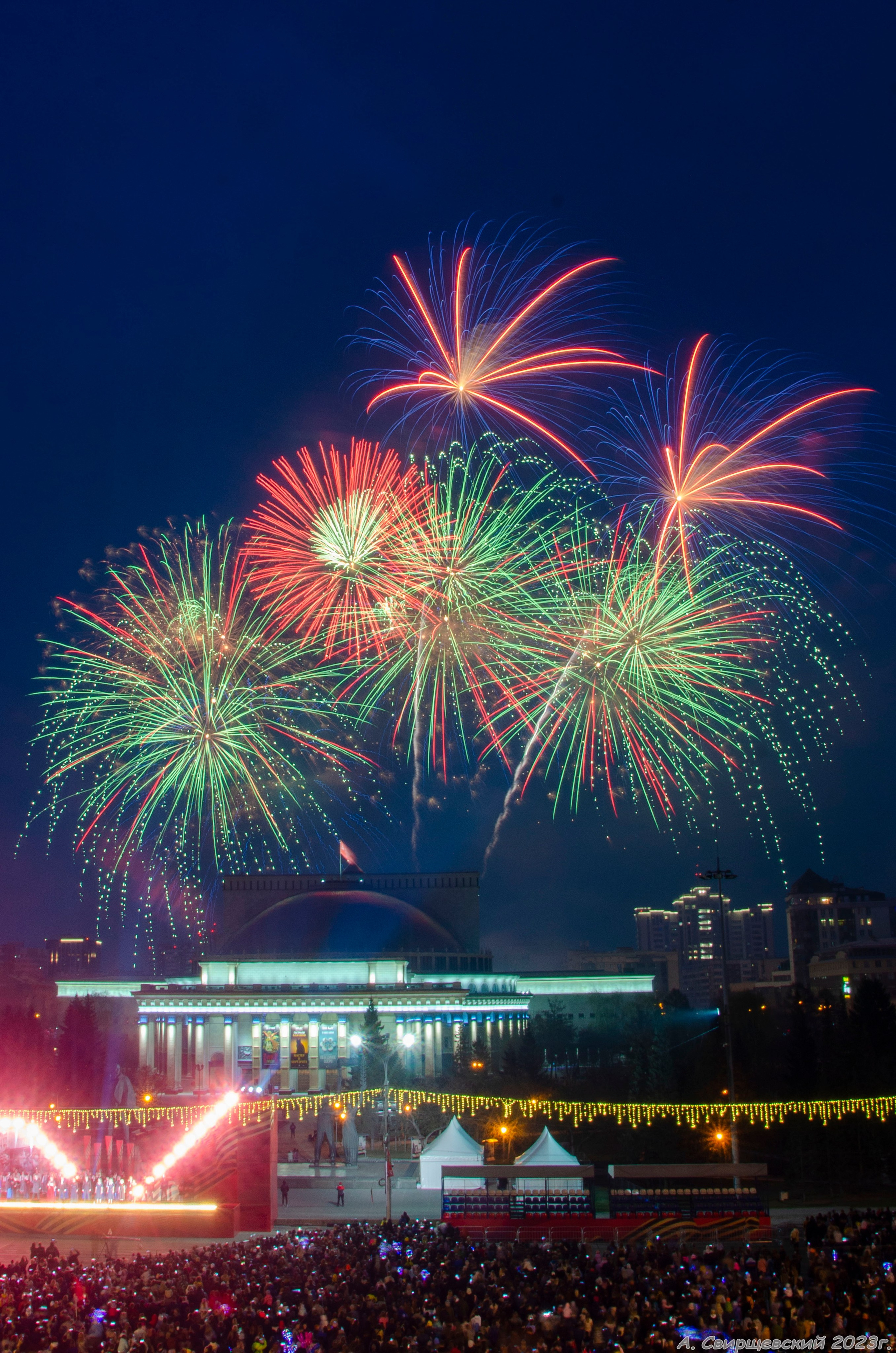 Город. Пейзаж. Природа. Салют. Репортажный и детский фотограф в Новосибирске