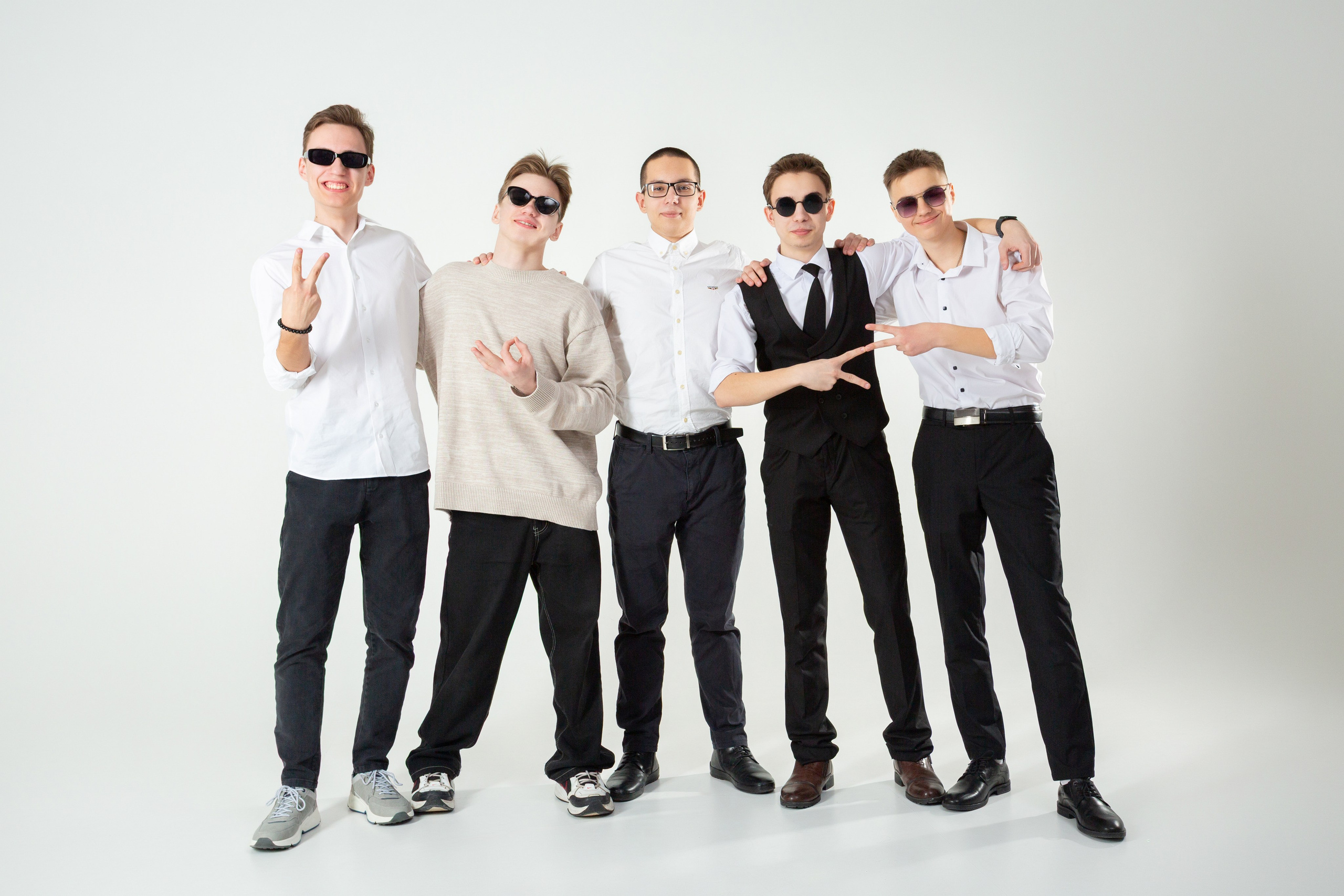 Фотоальбомы СТАРШЕКЛАССНИКИ. Студия «Фокус» детская фотография Ольги Поповой г. Бийск