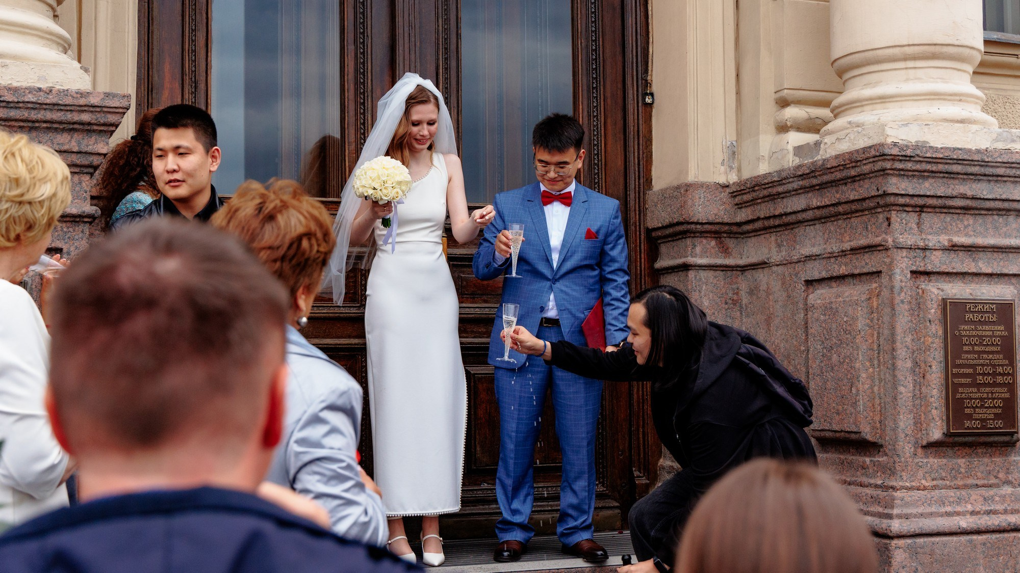 Чингис и Александра регистрация и небольшая прогулка. Свадебный и семейный фотограф в г. Волхов Алексей Кочерыжкин