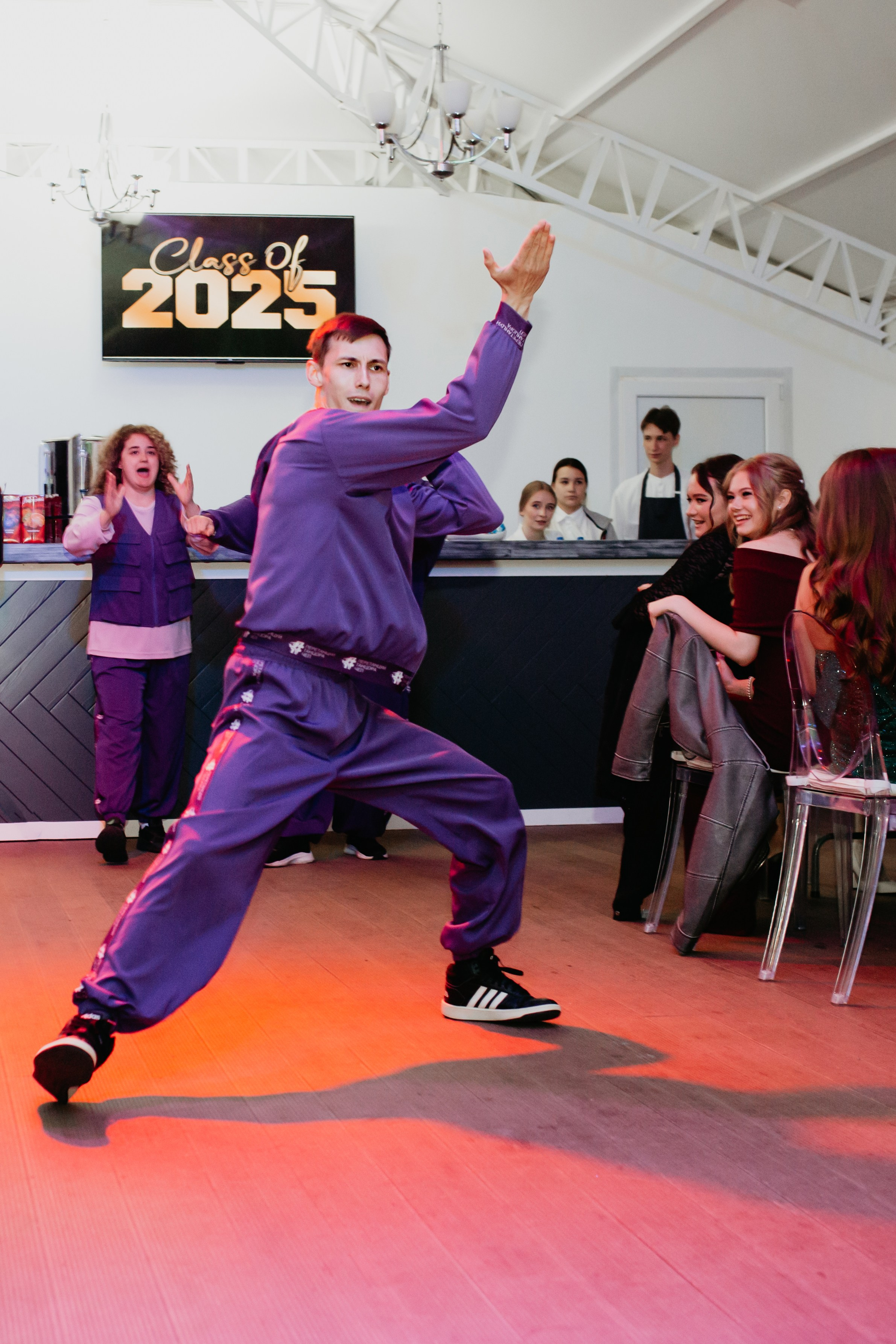 Выпускной 2025 (41 школа) 11 класс. Фотограф в Челябинске Ополихина Анна