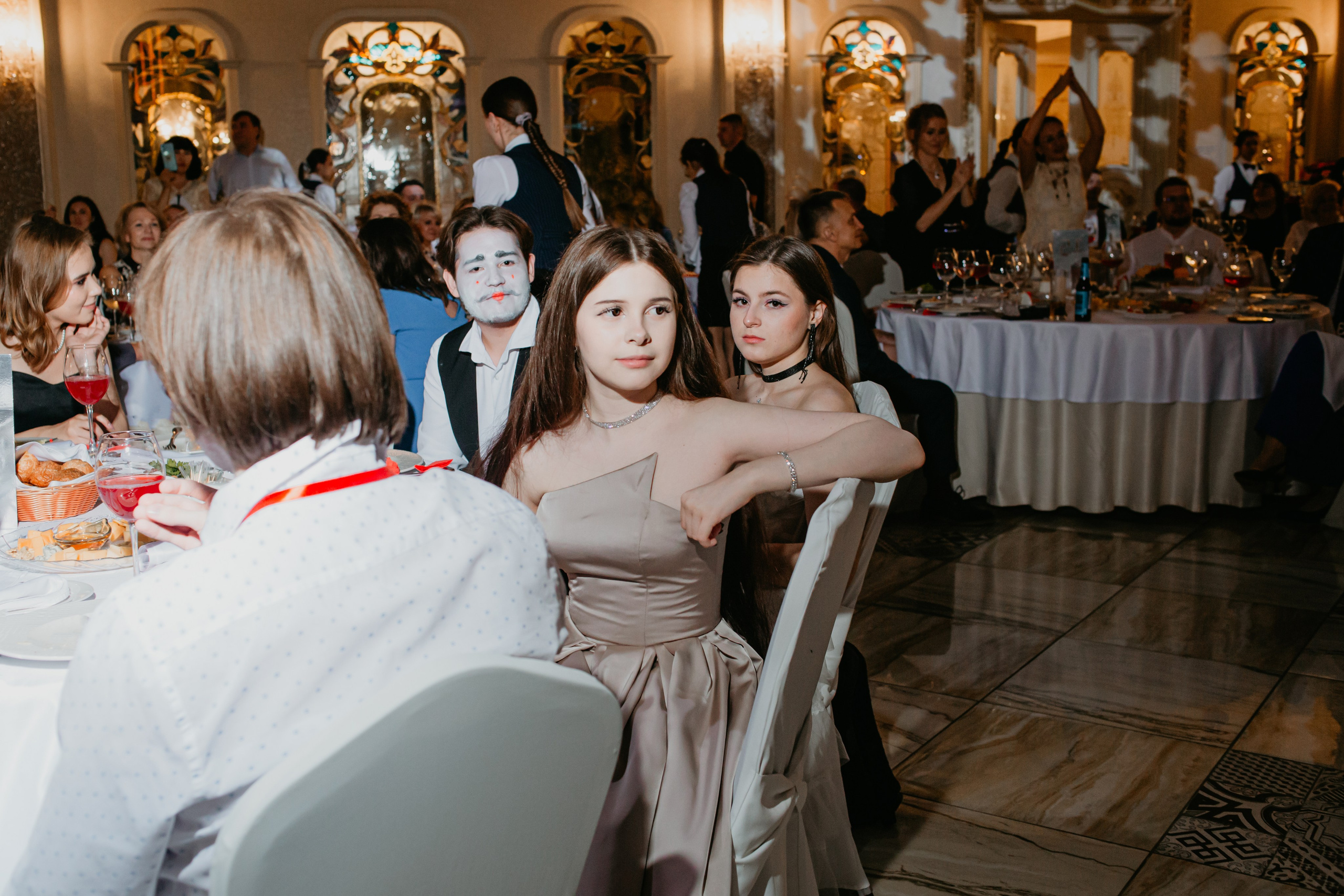 Выпускной. 11 лицей. Фотограф в Челябинске Ополихина Анна