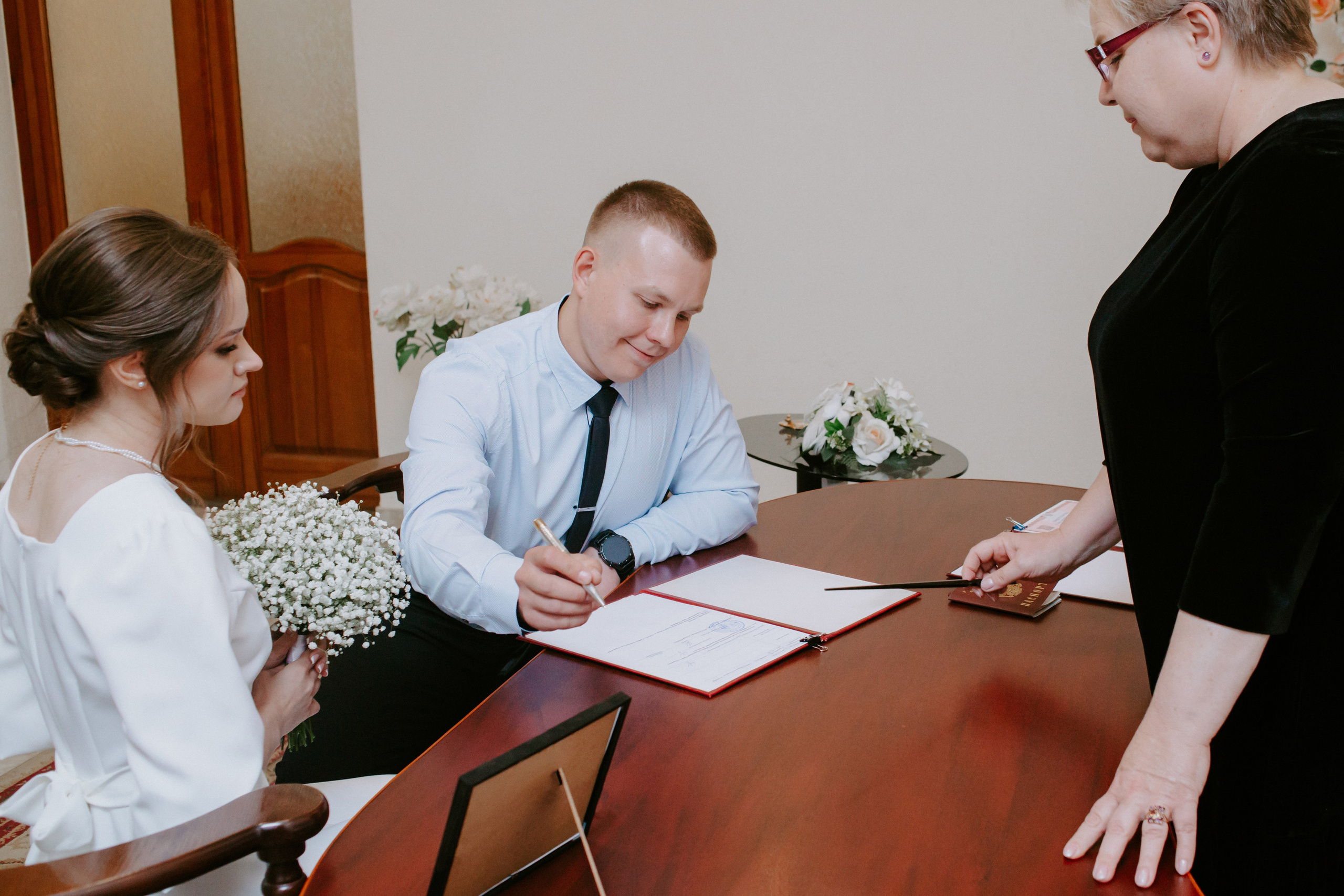 Загс и прогулка. Владислав и Екатерина. Фотограф в Челябинске Ополихина Анна