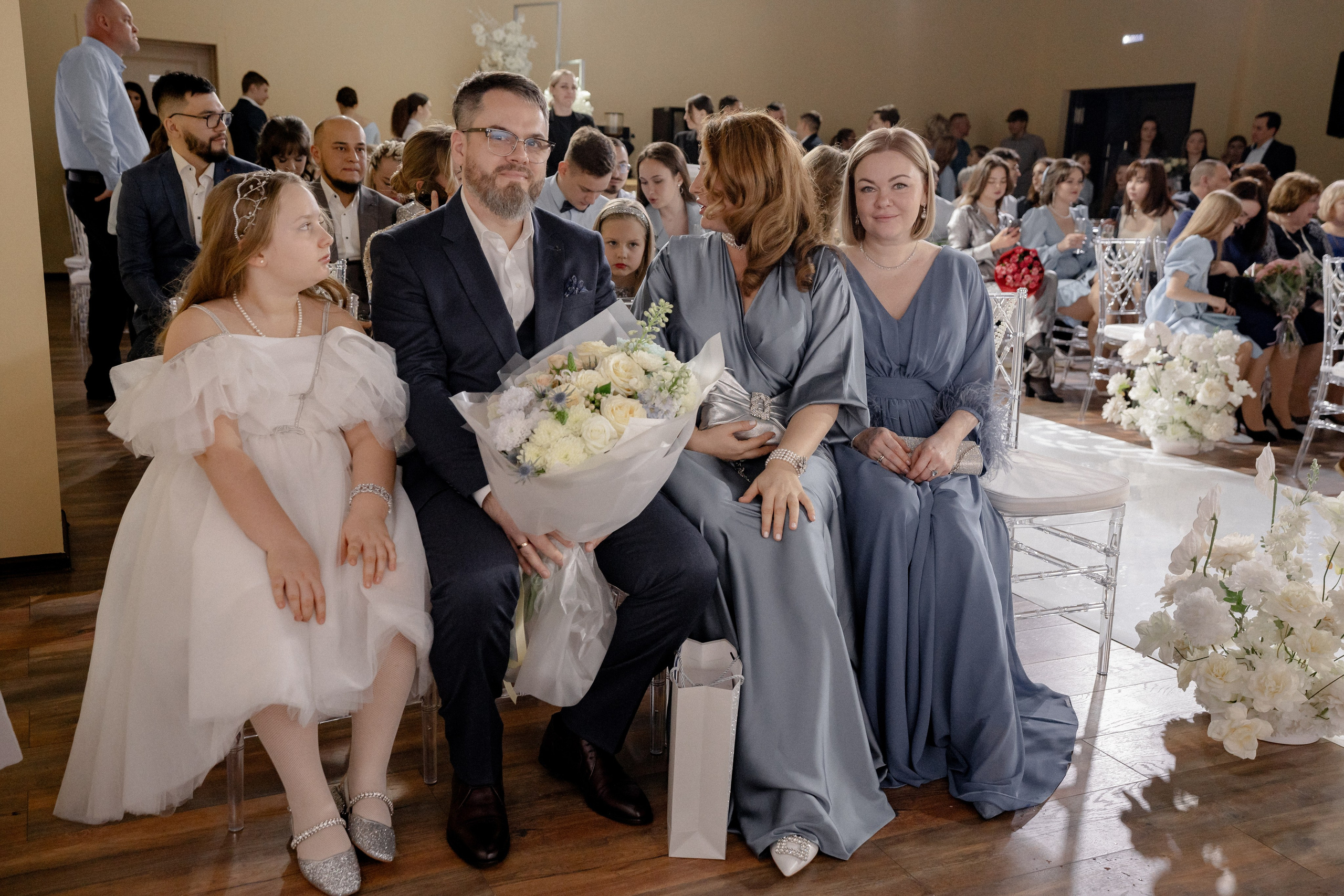 СВАДЕБНАЯ СЬЕМКА СБОРОВ В ОТЕЛЕ И ВЫЕЗД НА ЦЕРЕМОНИЮ (СНЯТО В СИБИРЕ В НИЖНЕВАРТОВСКЕ). Профессиональный фотограф, Санкт-Петербург — Виктория Богомолова