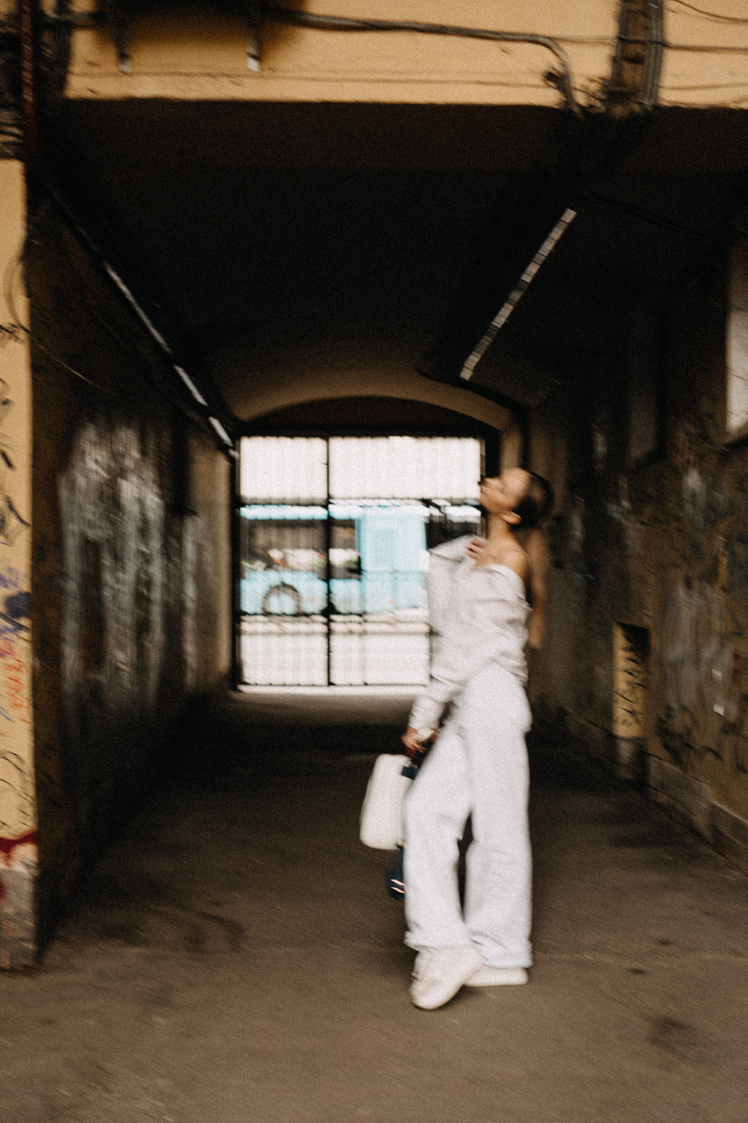 МЫ ГУЛЯЛИ ПРО КРЫШАМ ПИТЕРА. Профессиональный фотограф, Санкт-Петербург — Виктория Богомолова