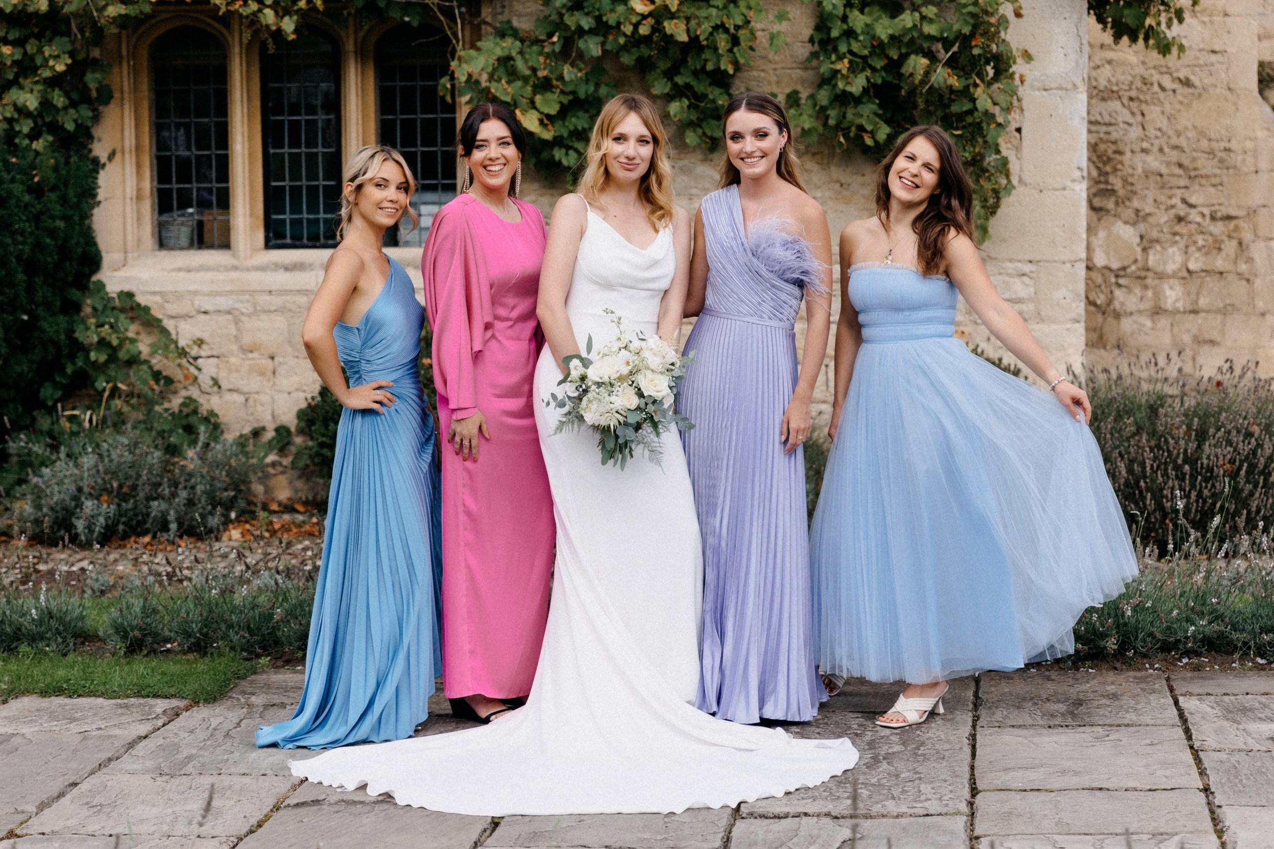 Ana & Tom Wedding at Notley Abbey. Moments Catchers — Wedding Photography & Video Duo in London