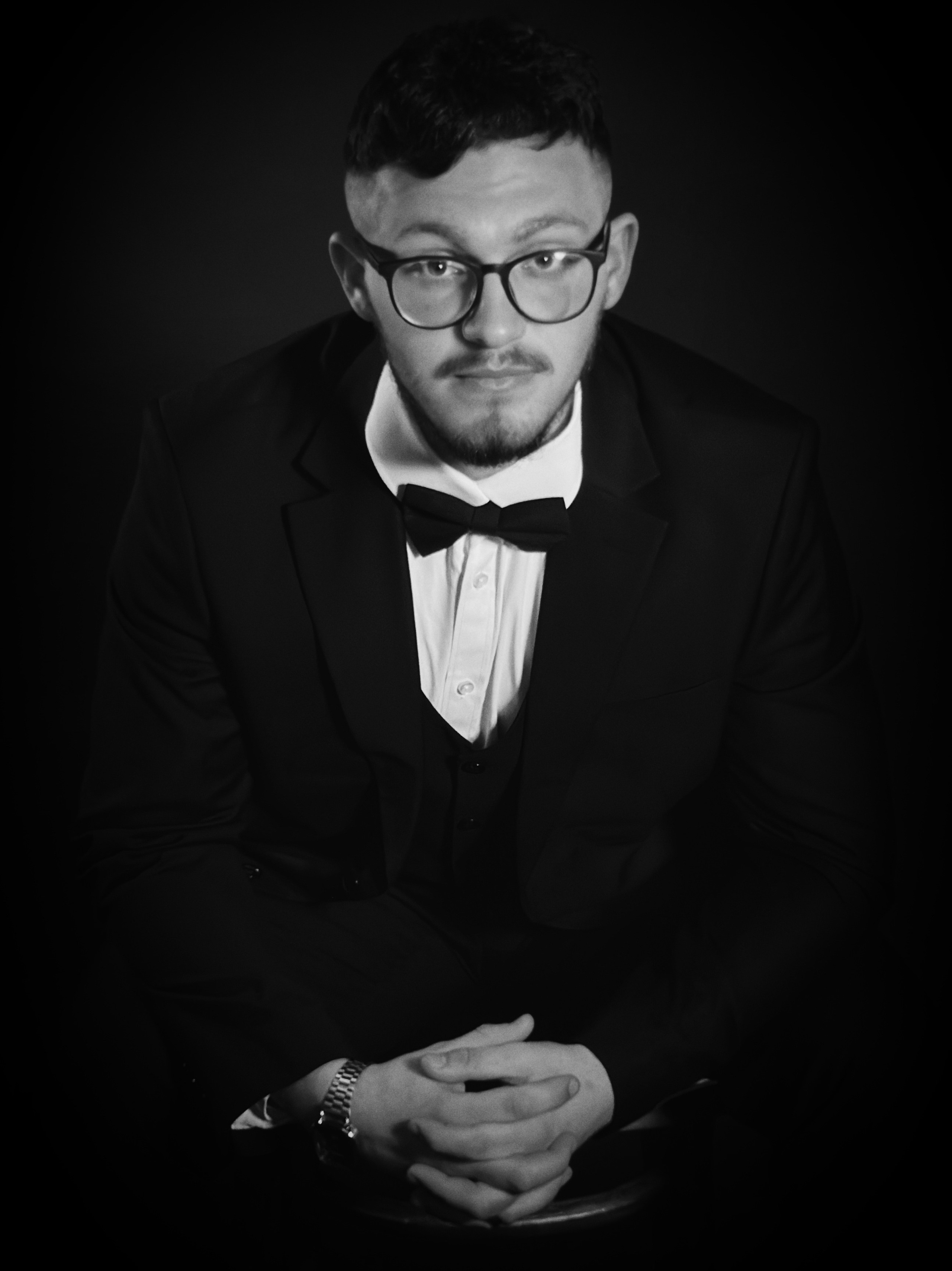 Джентельмен. Мобильный фотограф Дмитрий Шпуров | KIREVAS