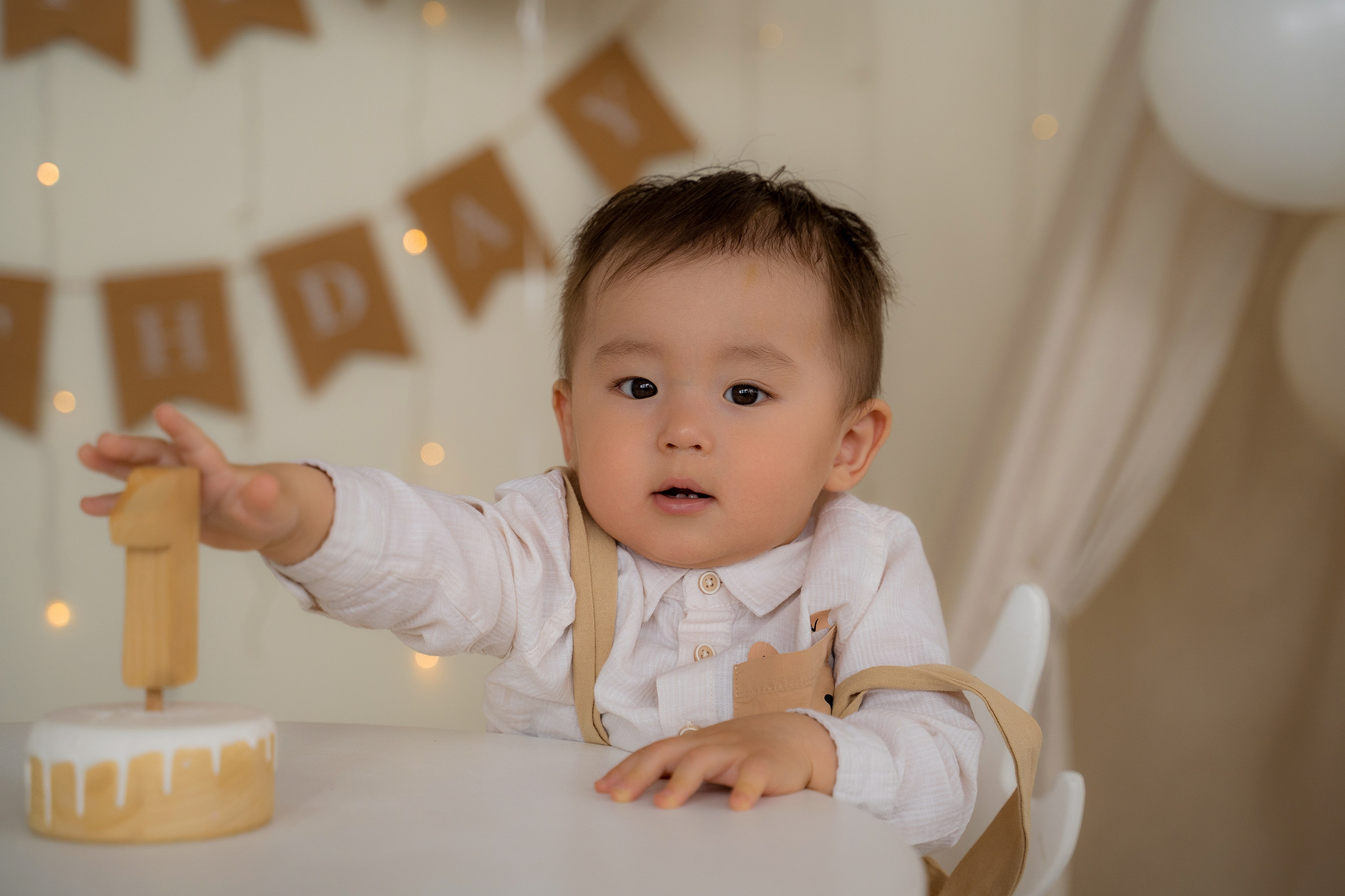 Cake Smash. Фотостудия Малина в городе Улан-Удэ. Фотограф Ирина Жарникова