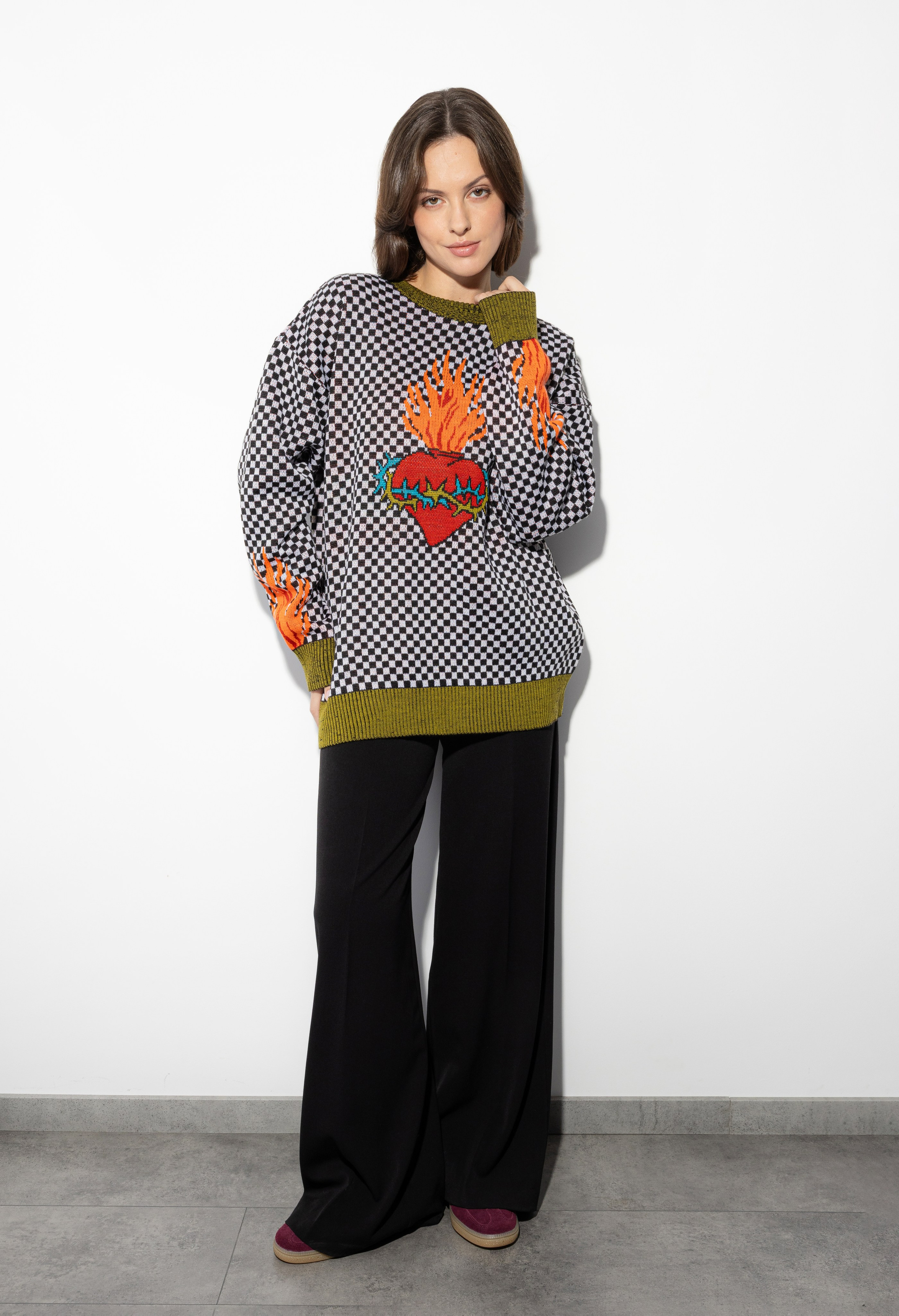 Кейс: Фотосъемка свитеров «Behind the scenes» для Lamoda в СПб