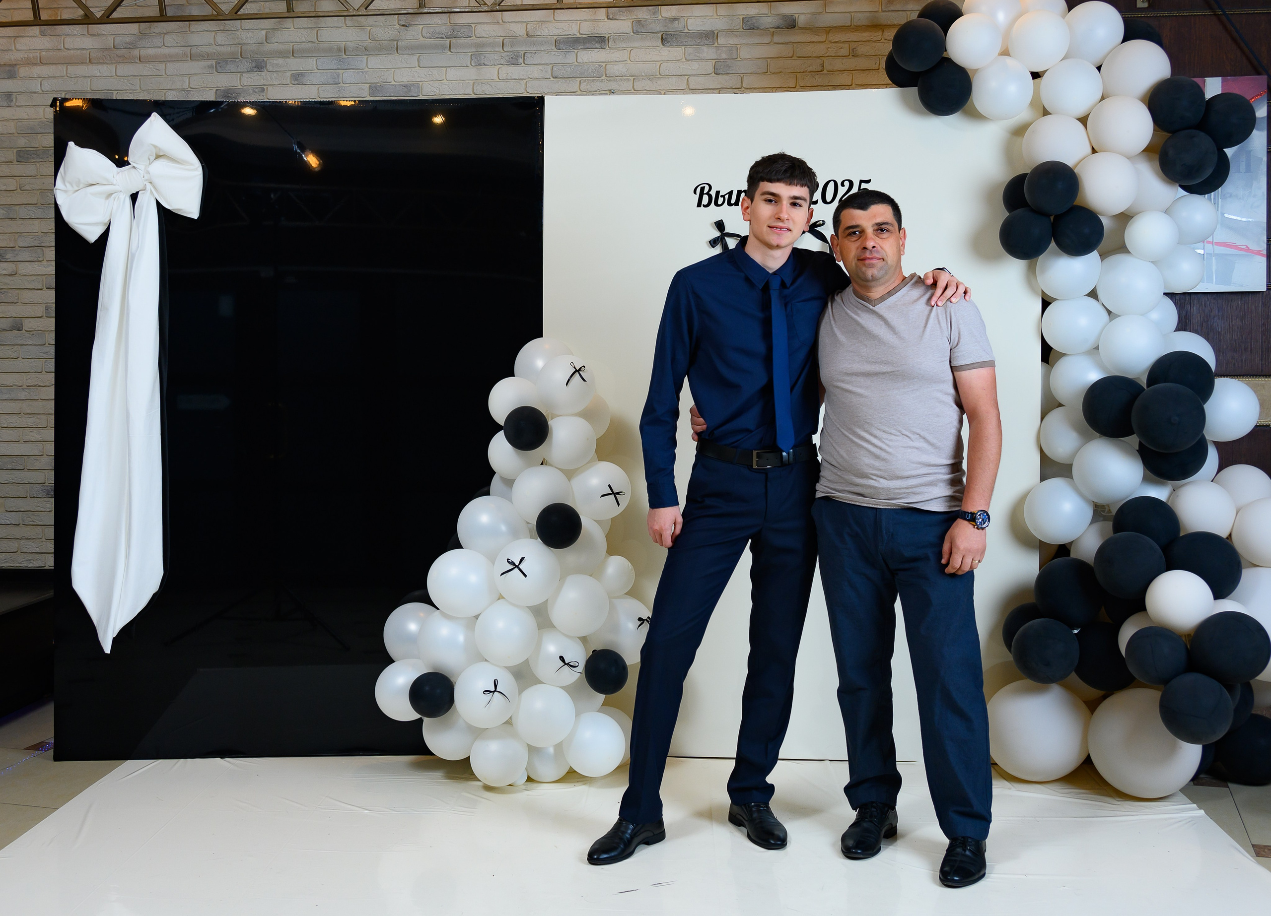 Выпускной 2025 11 кл. Семейный и детский фотограф в Новороссийске Лебедева Елена