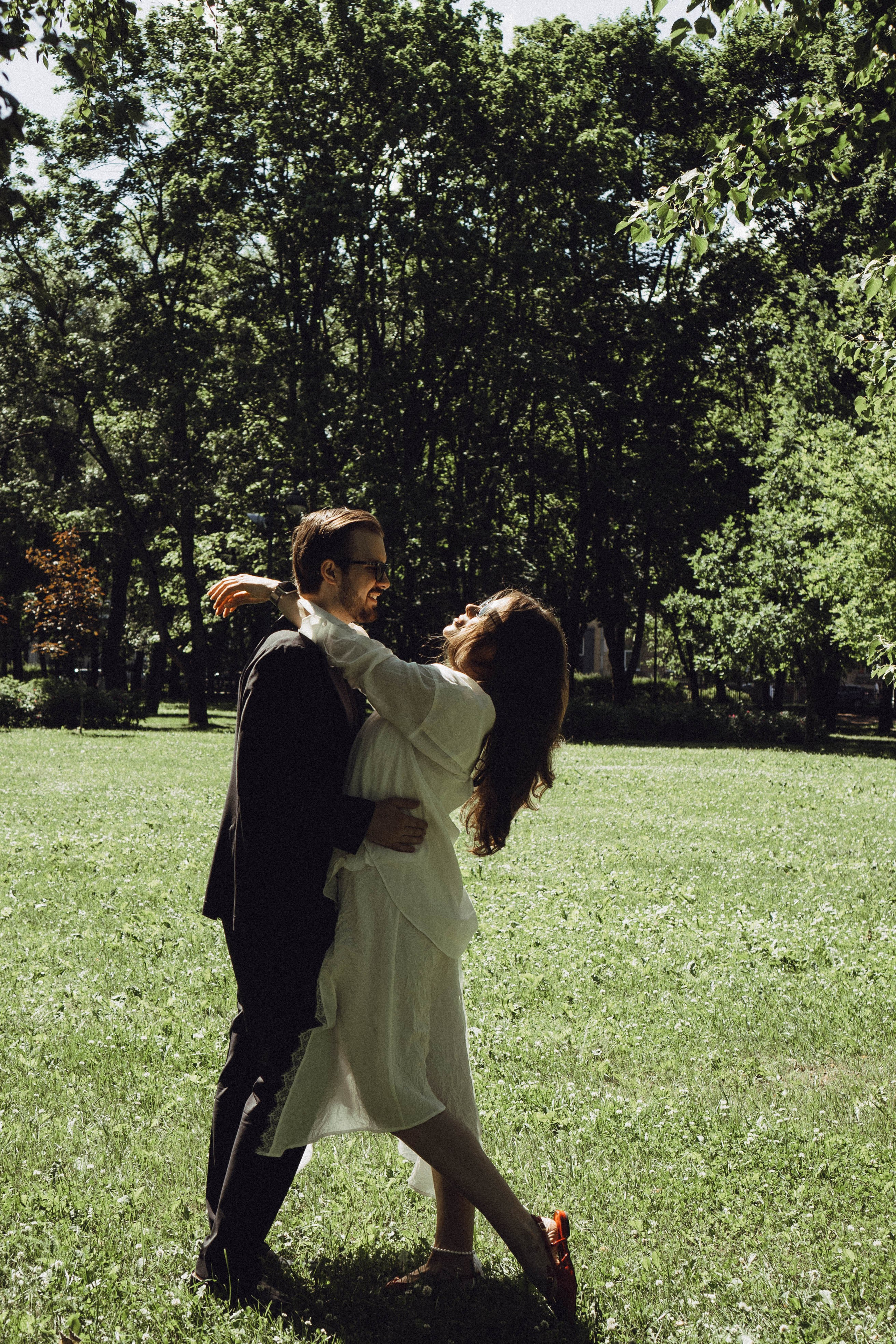 СВАДЕБНАЯ СЬЕМКА В ПАРКЕ ПОБЕДЫ И ПРОГУЛКА ПО МОСКОВСКОМУ ПРОСПЕКТУ. Профессиональный фотограф, Санкт-Петербург — Виктория Богомолова