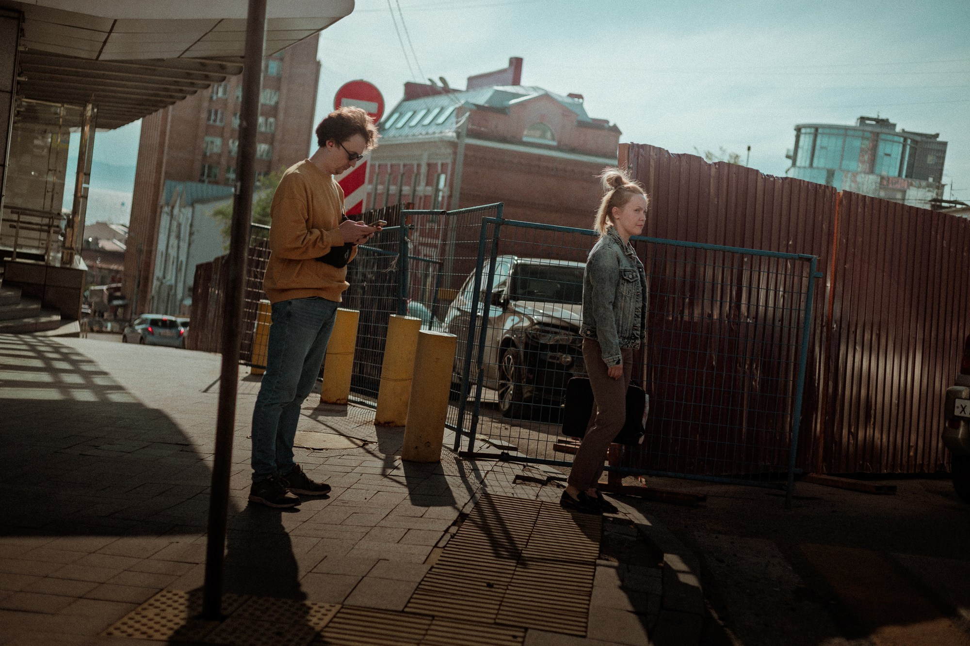 Стрит фотография Владивосток, Россия. Mood цвета, обработка, уроки, пресеты