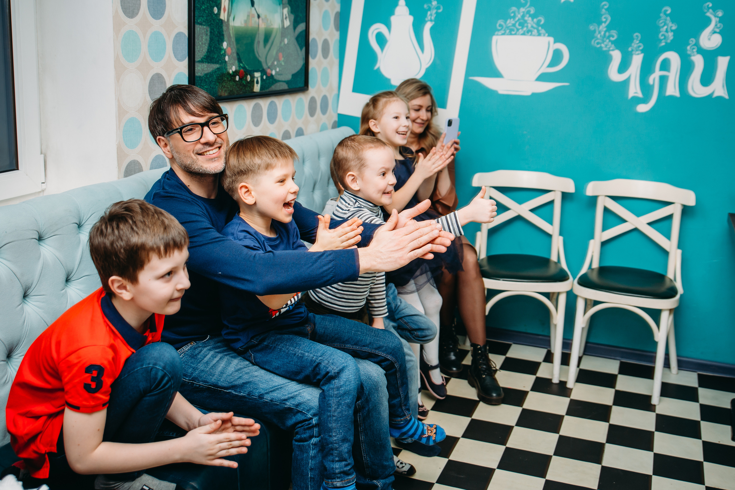 День рождения с фокусами. Семейный и детский фотограф в Санкт-Петербурге Маша Бичан