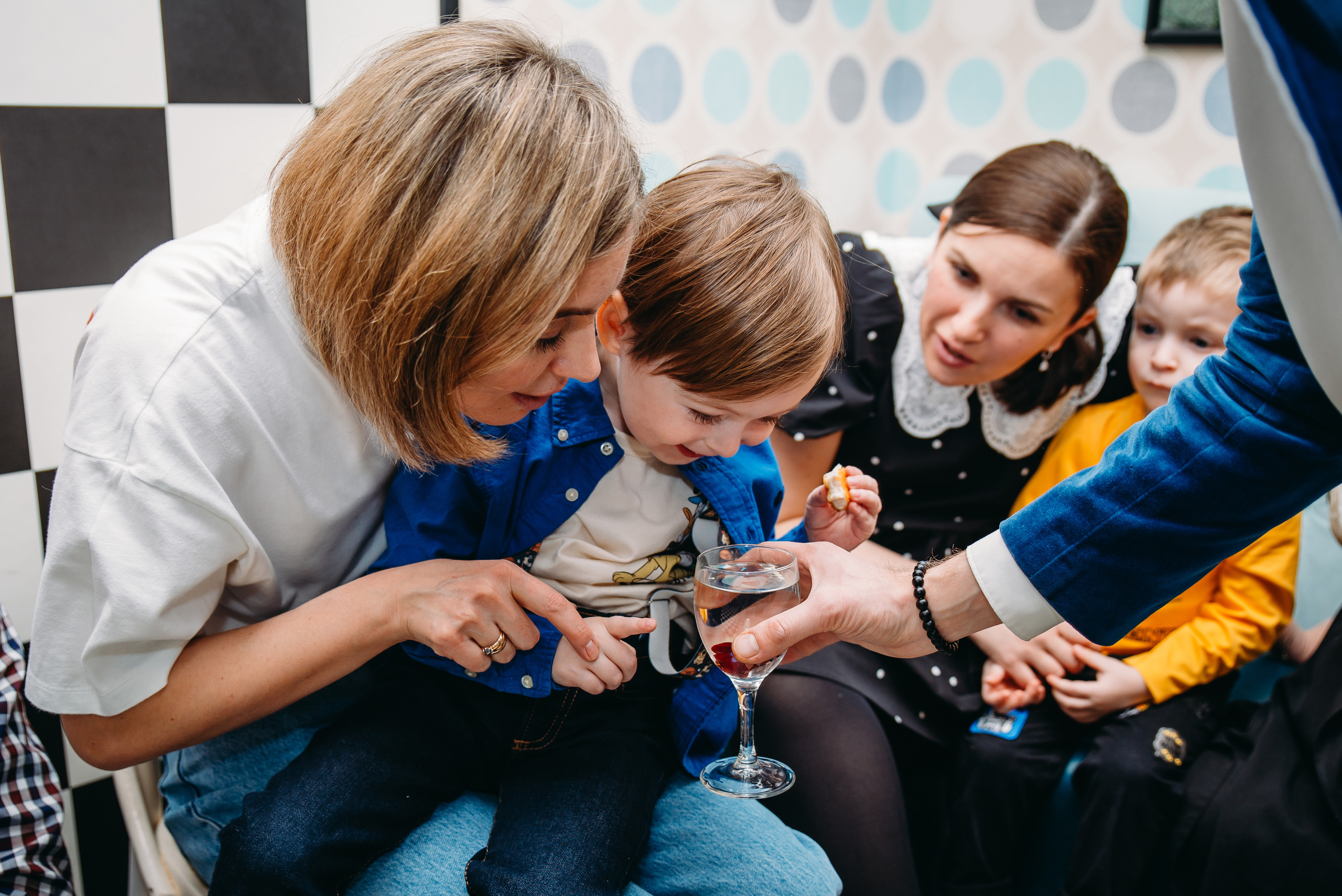 День рождения с фокусами. Семейный и детский фотограф в Санкт-Петербурге Маша Бичан