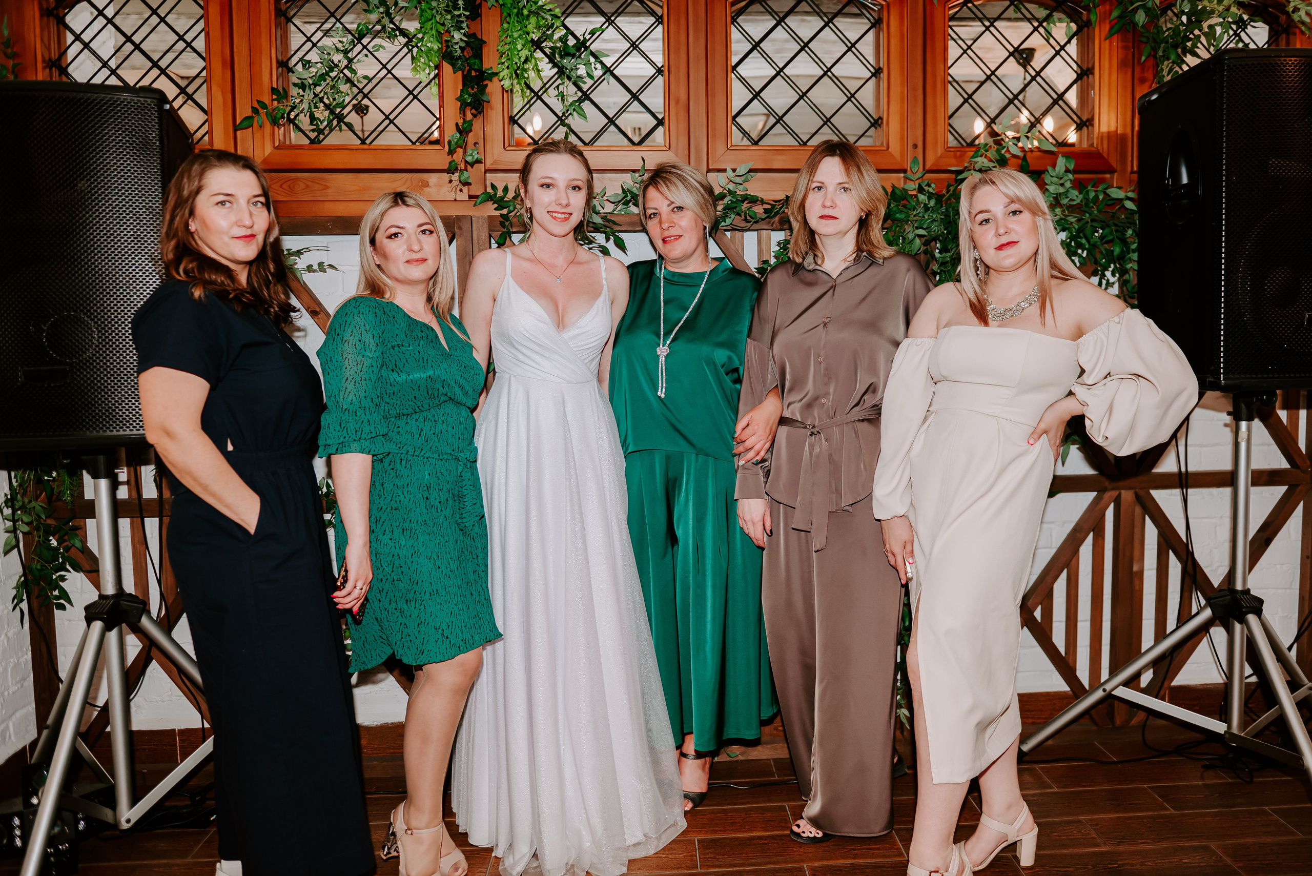 Свадебная фотосессия в музыкальном театре в г. Кемерово