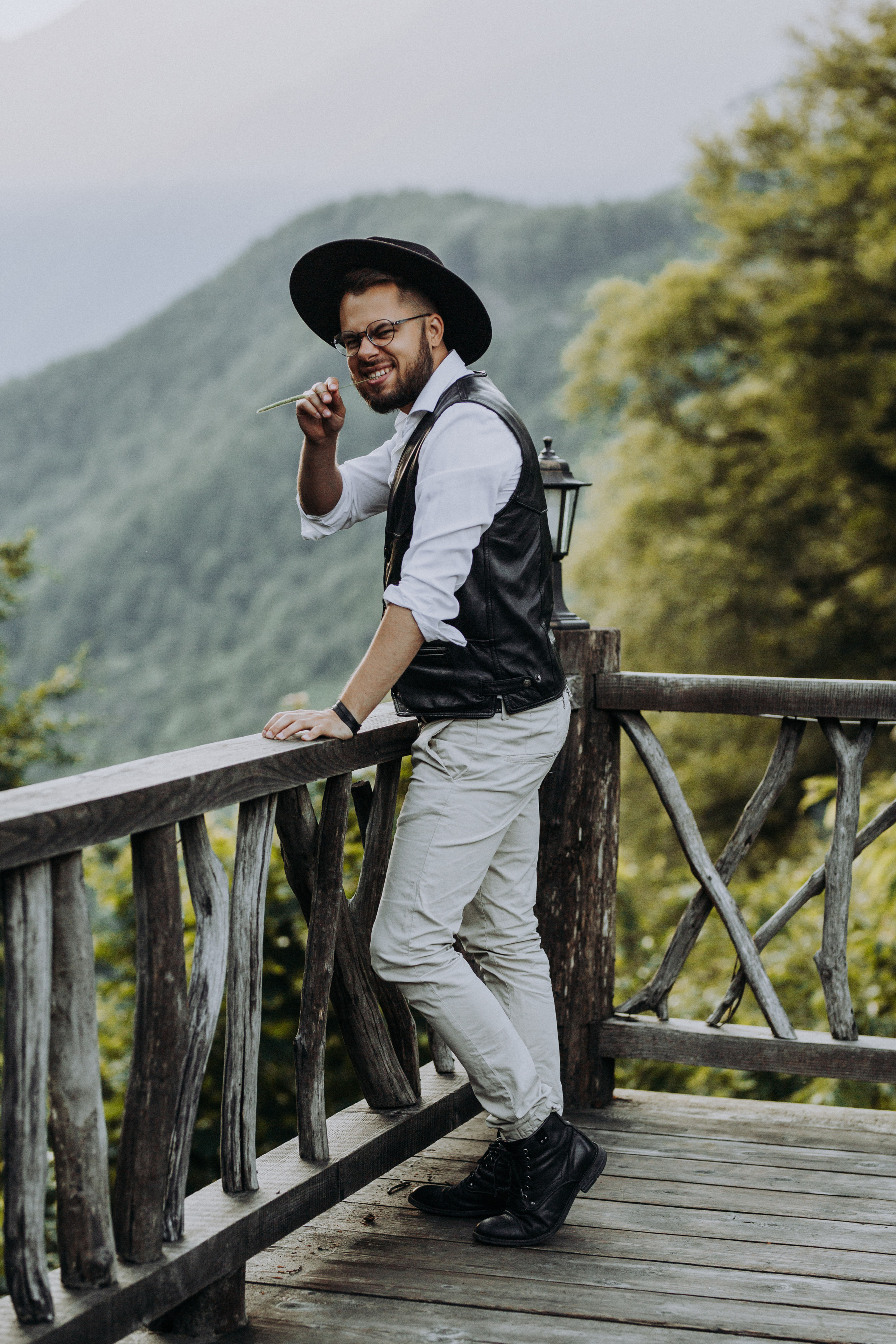 Ярослав и Тина. Прогулка в горах. Свадебный фотограф Сочи Елена Казакова