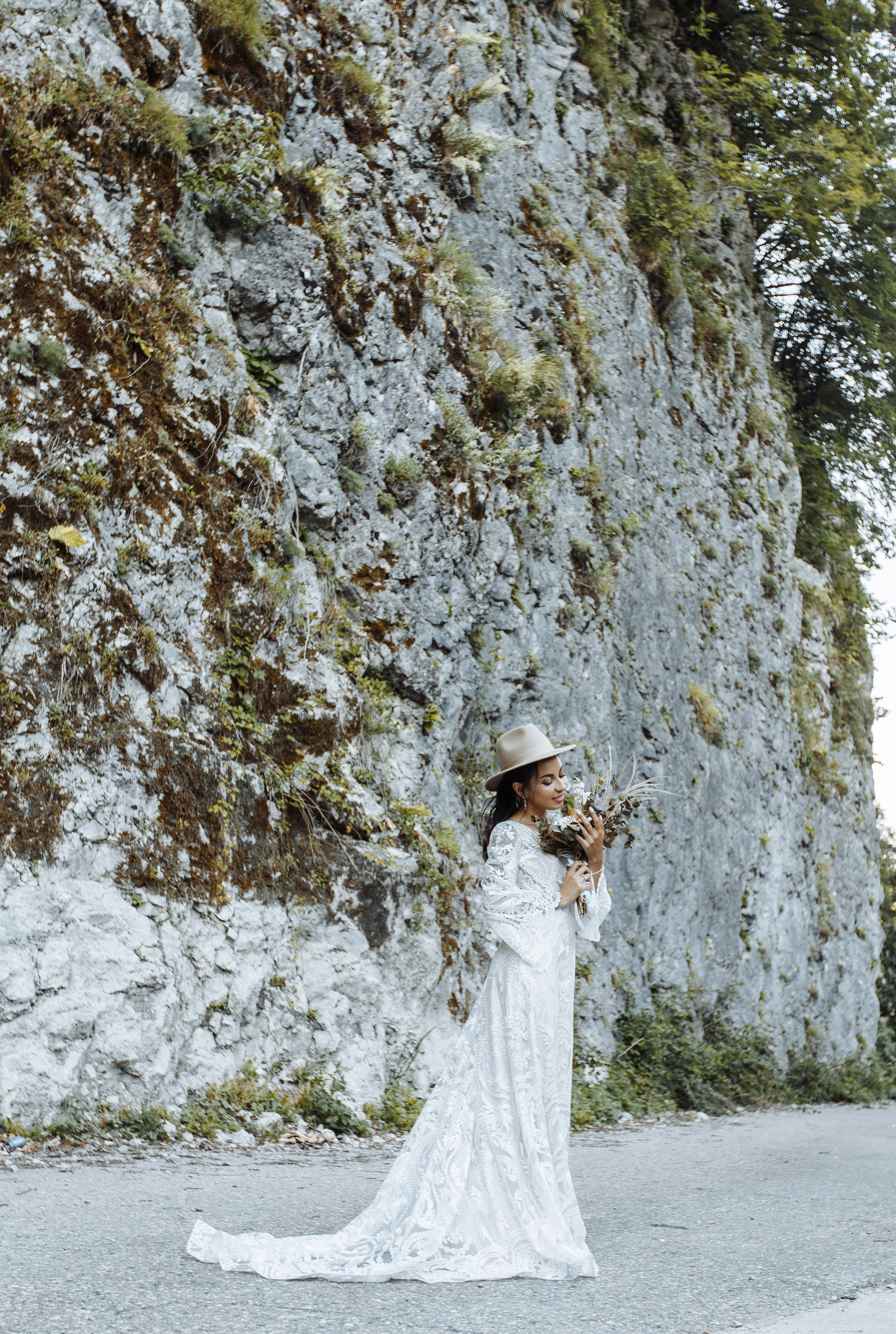 Ярослав и Тина. Прогулка в горах. Свадебный фотограф Сочи Елена Казакова