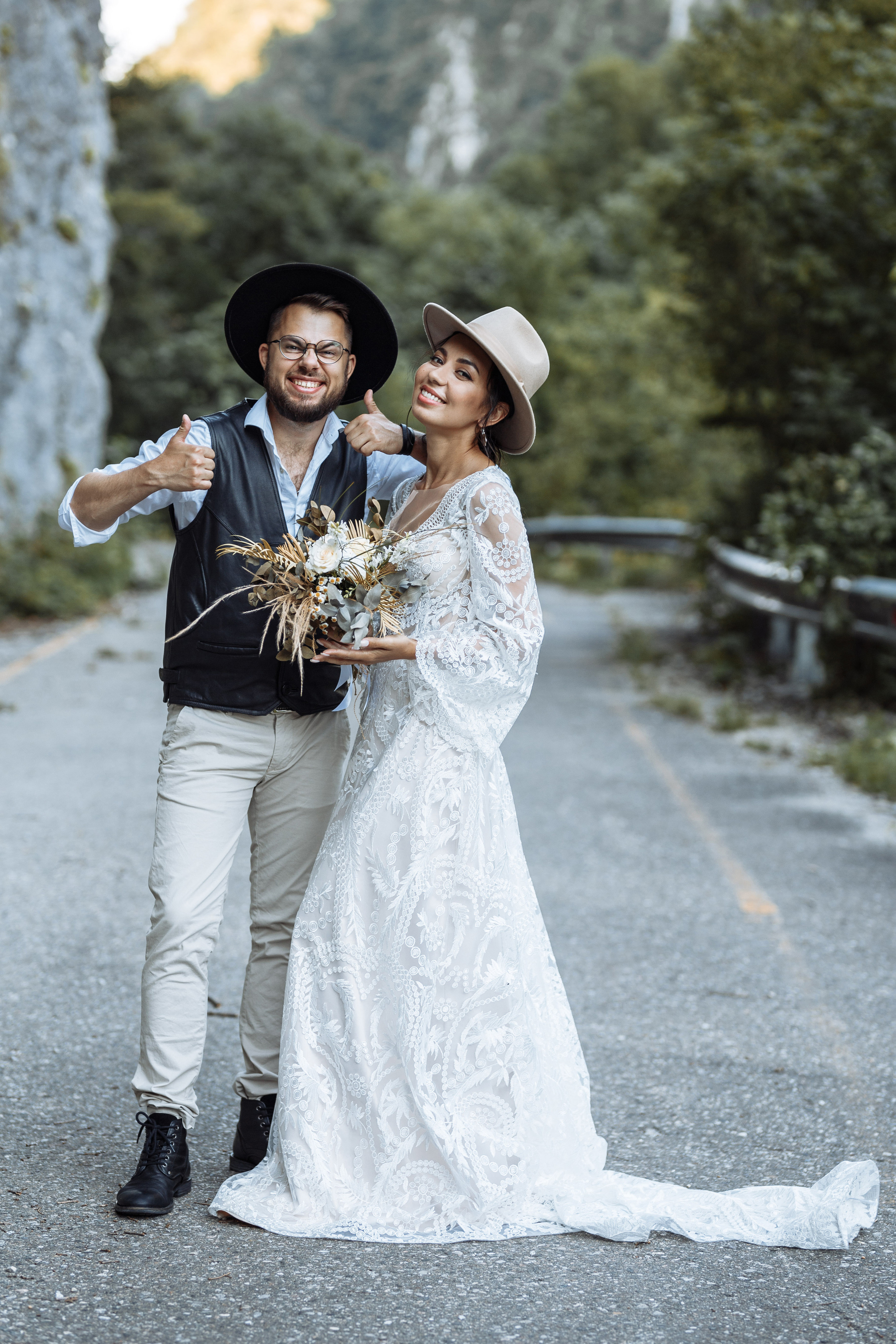 Ярослав и Тина. Прогулка в горах. Свадебный фотограф Сочи Елена Казакова