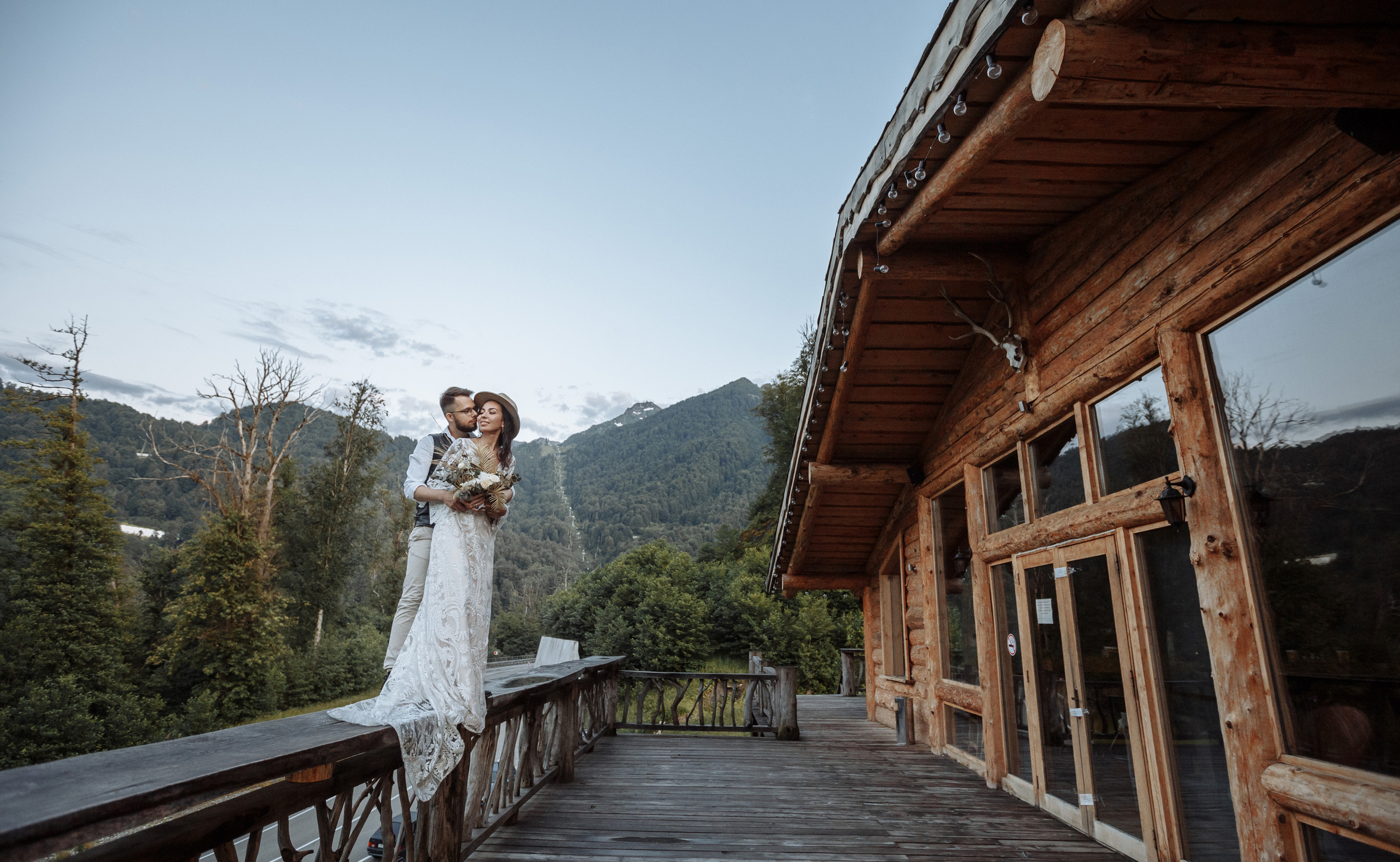 Ярослав и Тина. Прогулка в горах. Свадебный фотограф Сочи Елена Казакова