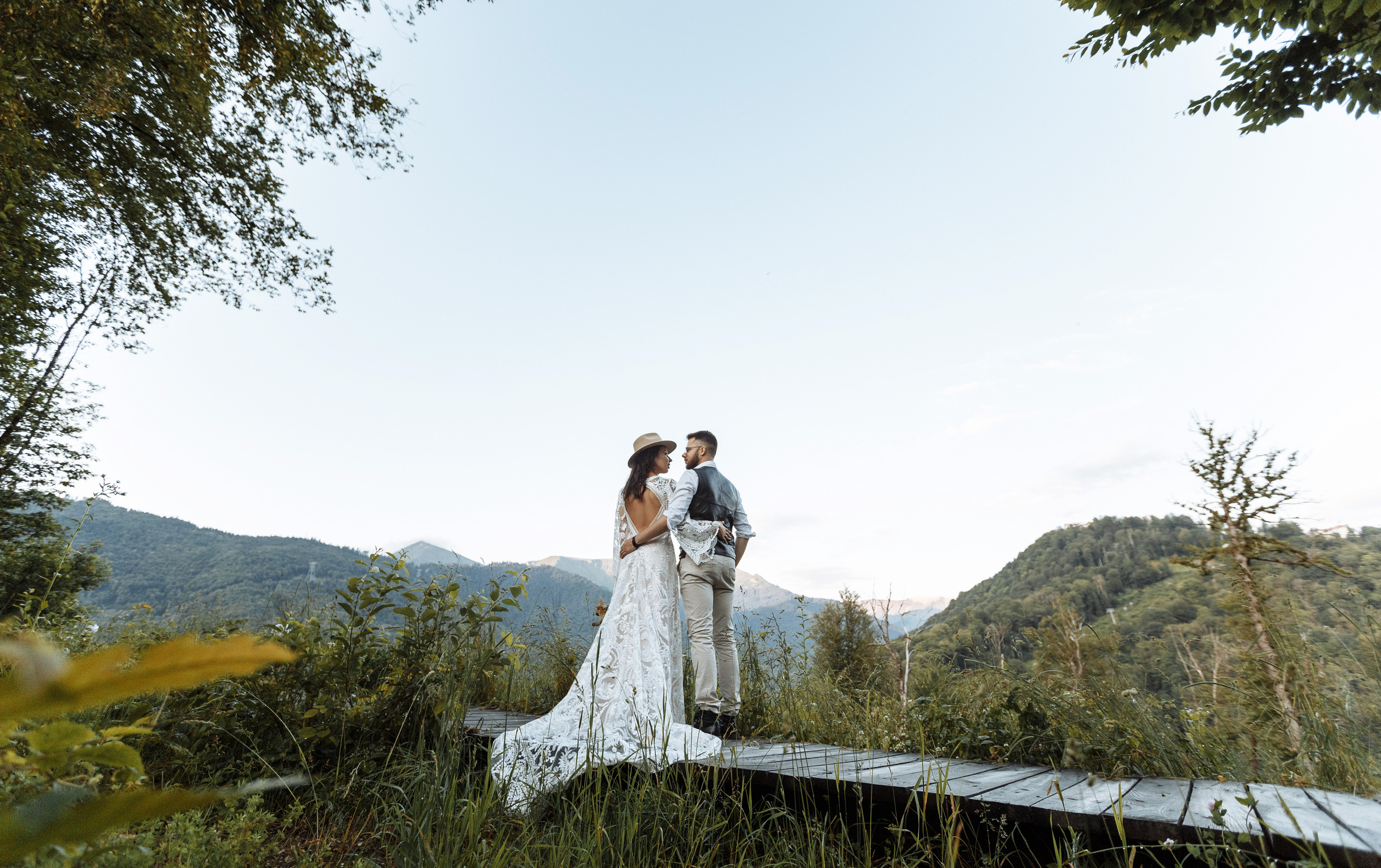 Ярослав и Тина. Прогулка в горах. Свадебный фотограф Сочи Елена Казакова