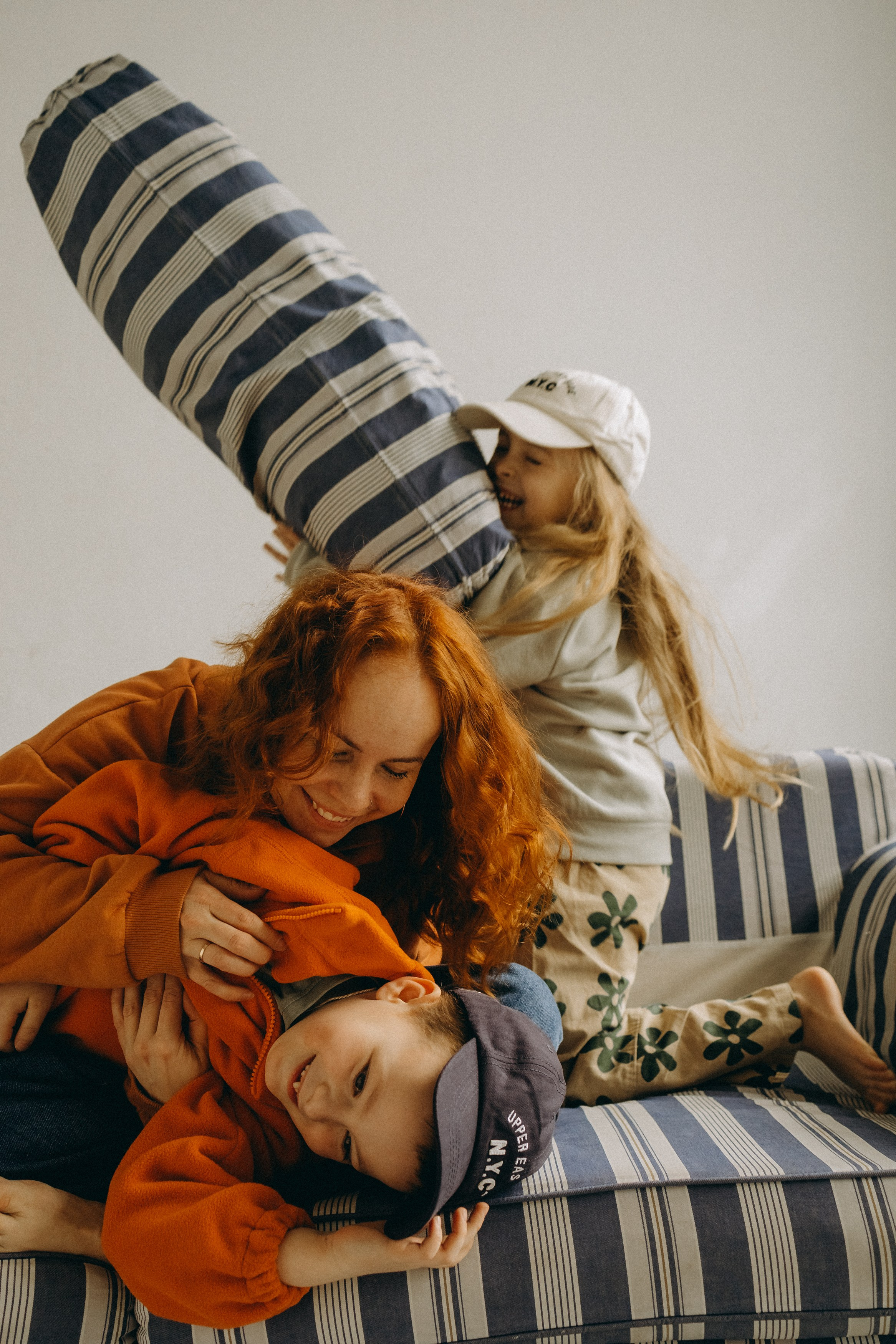 Алина, Юля, Леша. Главная