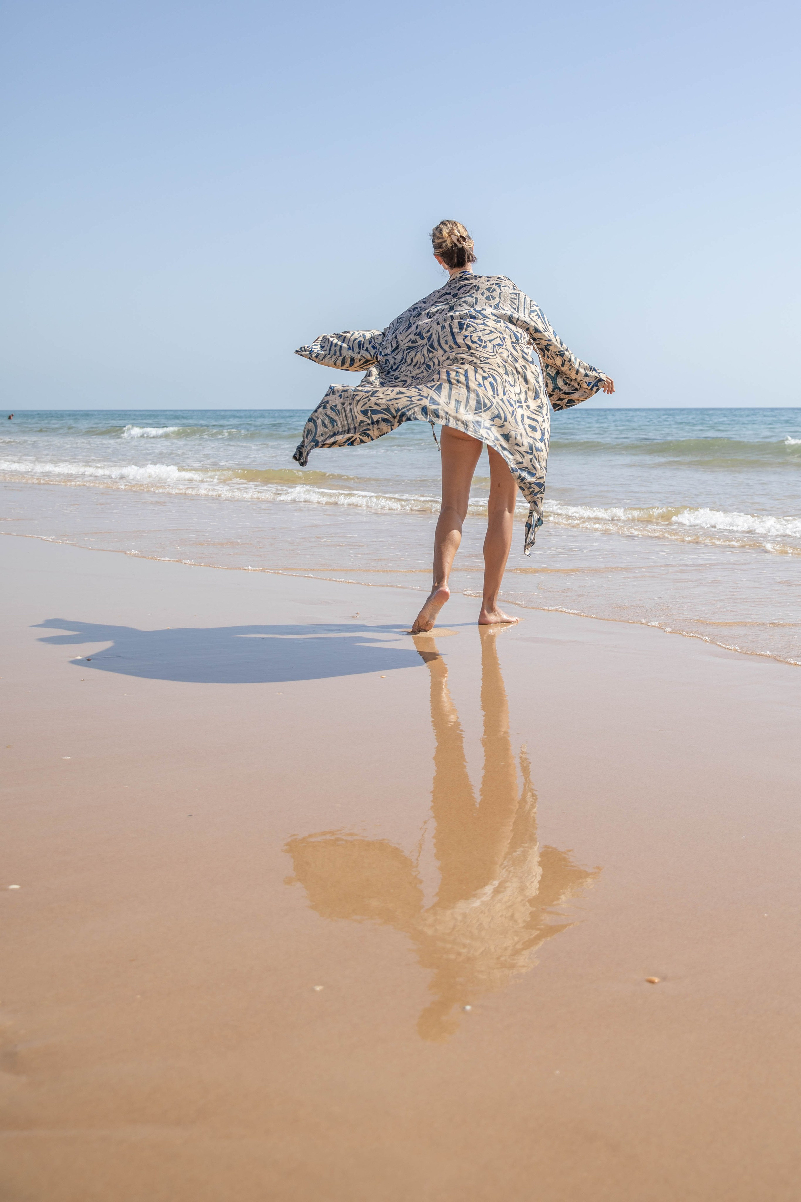 VAVA × Oksana Lomnova — A Creative Collaboration by the Ocean. Professional Photographer in Portugal. Oksana Lomnova