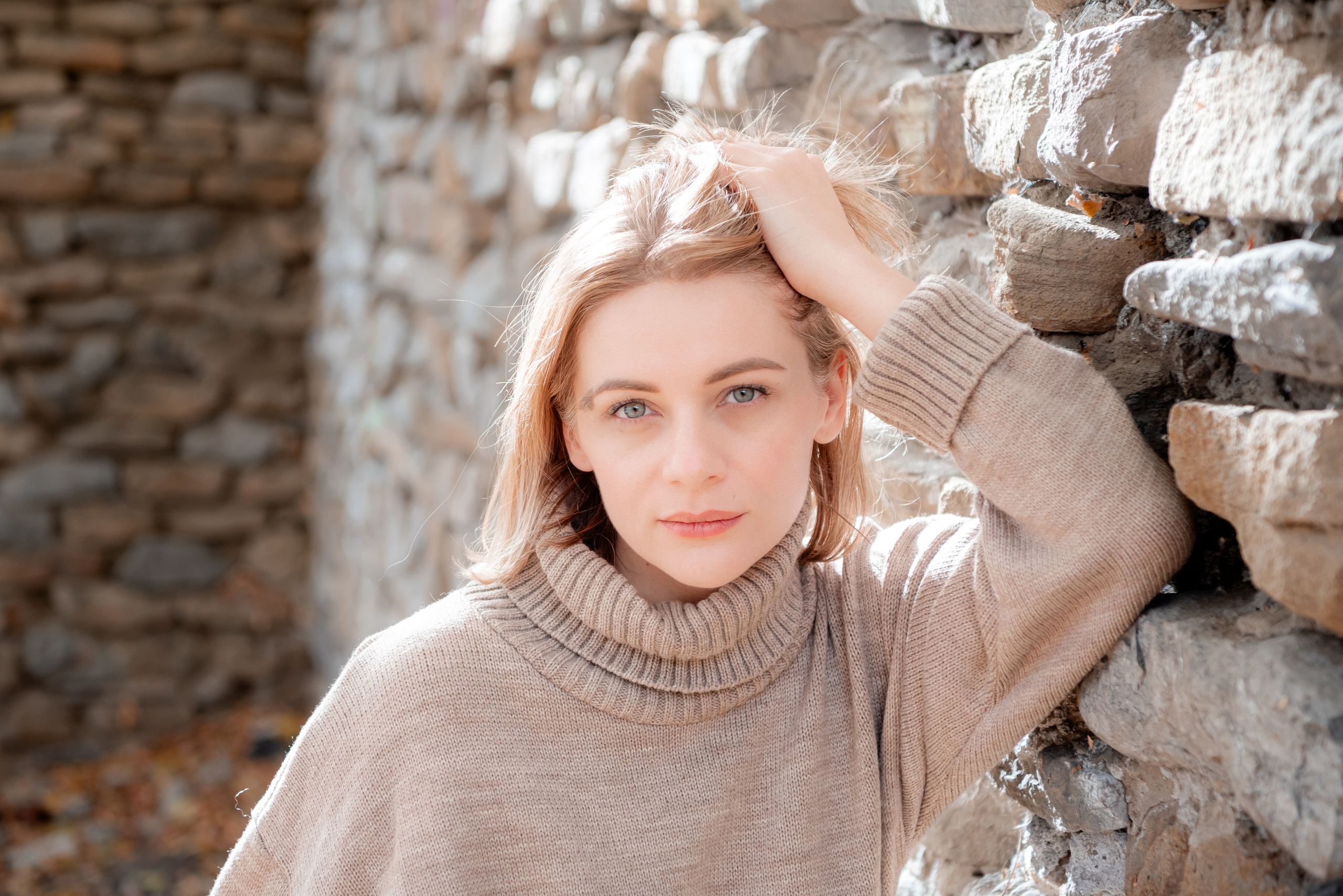 Фотосессия для яркой девушки Лилии на набережной Волгограда. Фотограф в Волгограде и Волжском Александр Горбань