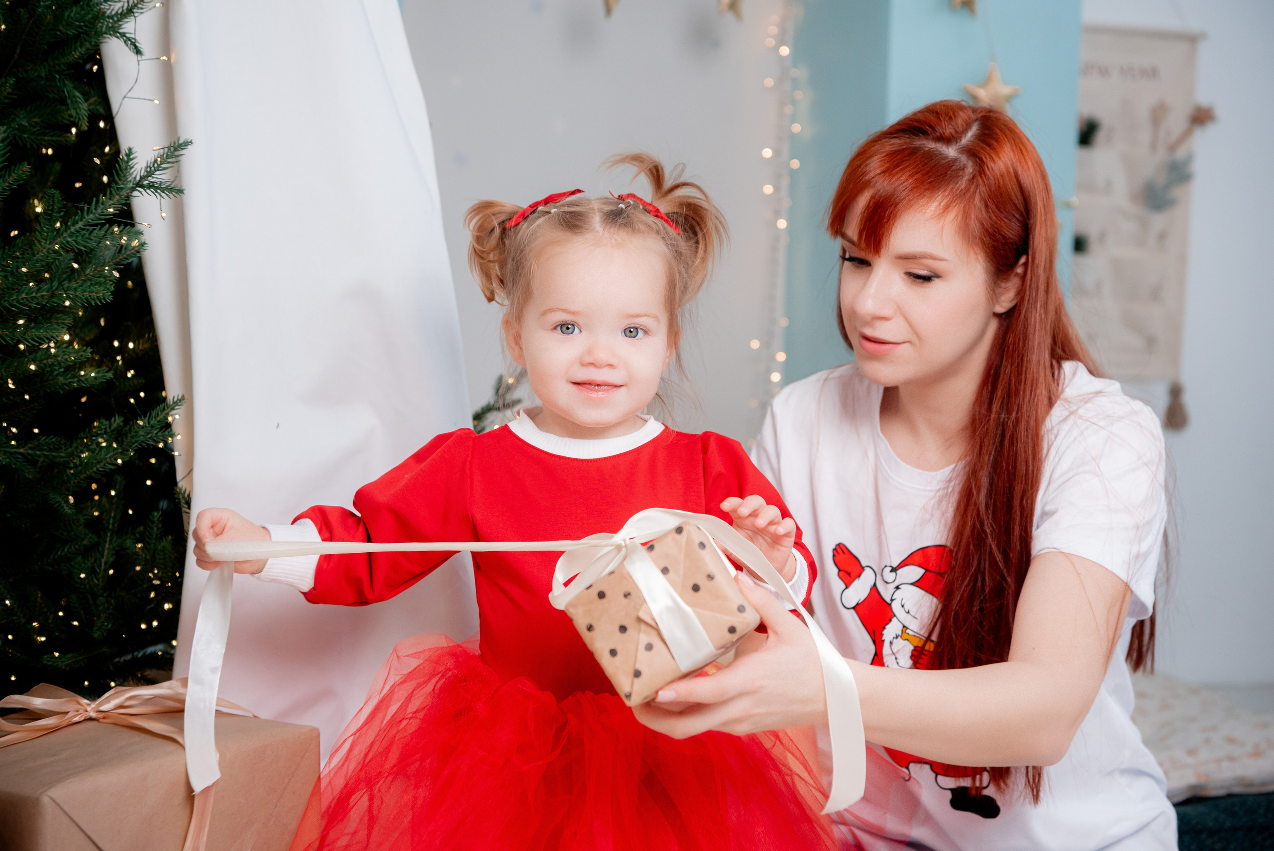 Новогодняя семейная фотосессия. Студия Скандибек. Фотограф в Волгограде и Волжском Александр Горбань