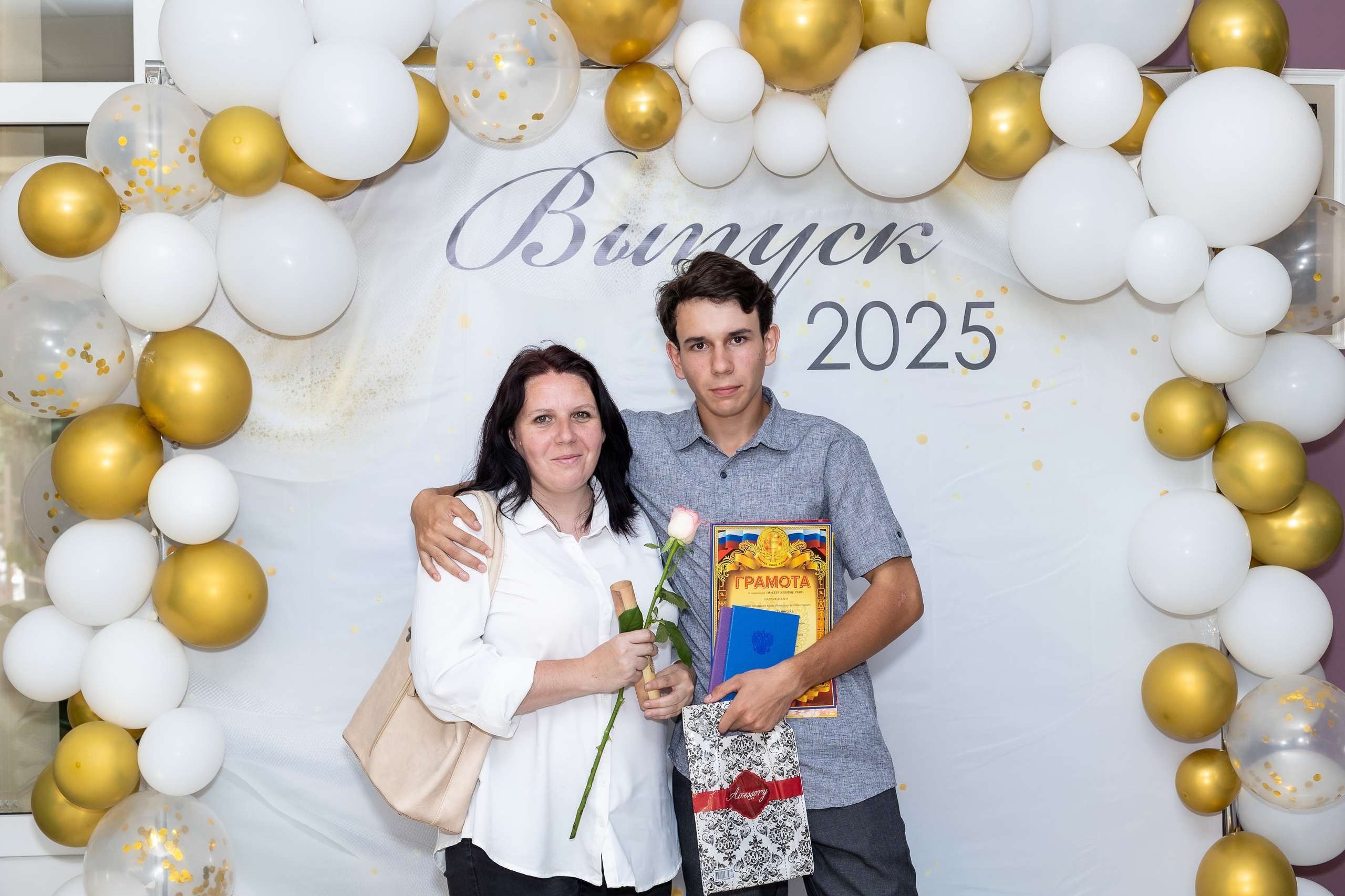 Вручение аттестата 2025. Выпускные альбомы Майкоп, Краснодар Елена Золотарева