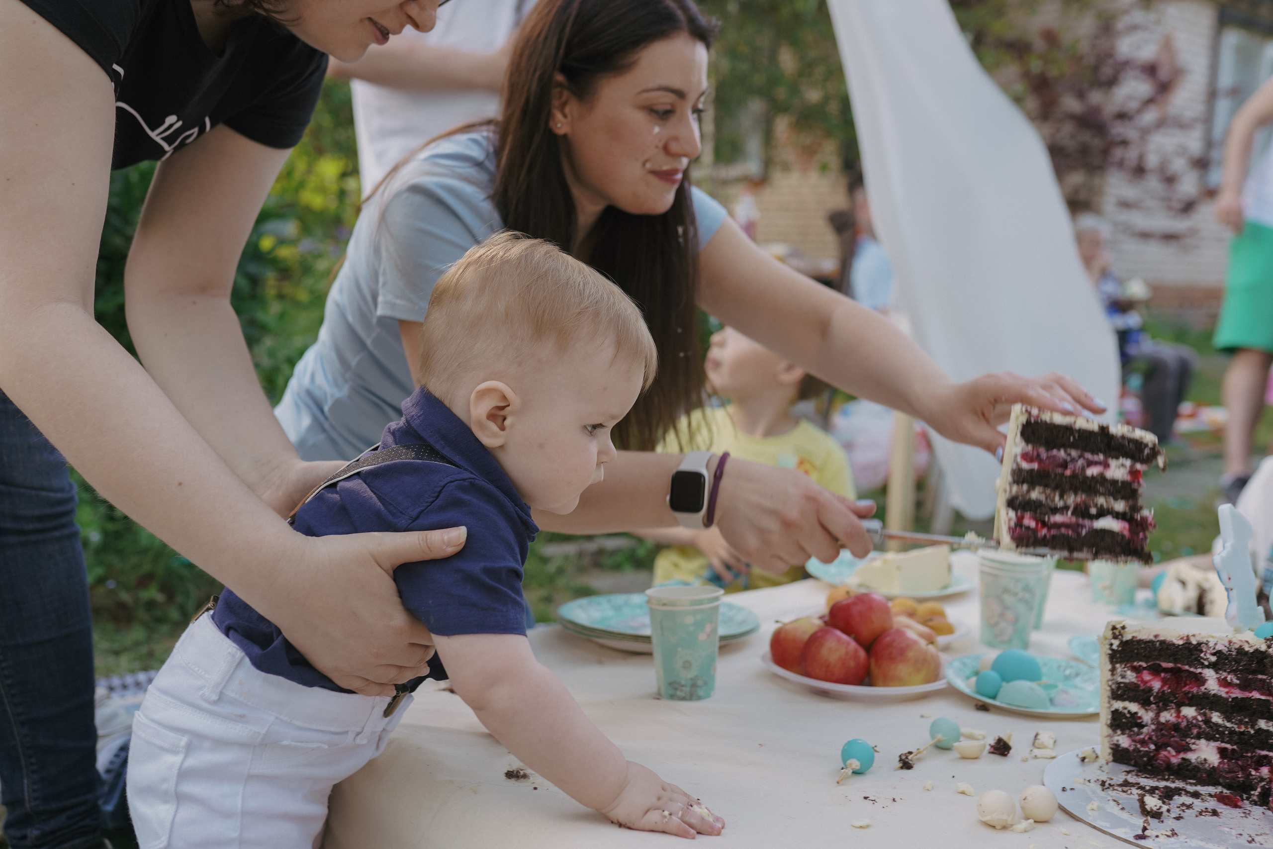 Годовасие на даче. Семейный фотограф Москва Путилково Гуляшова Екатерина
