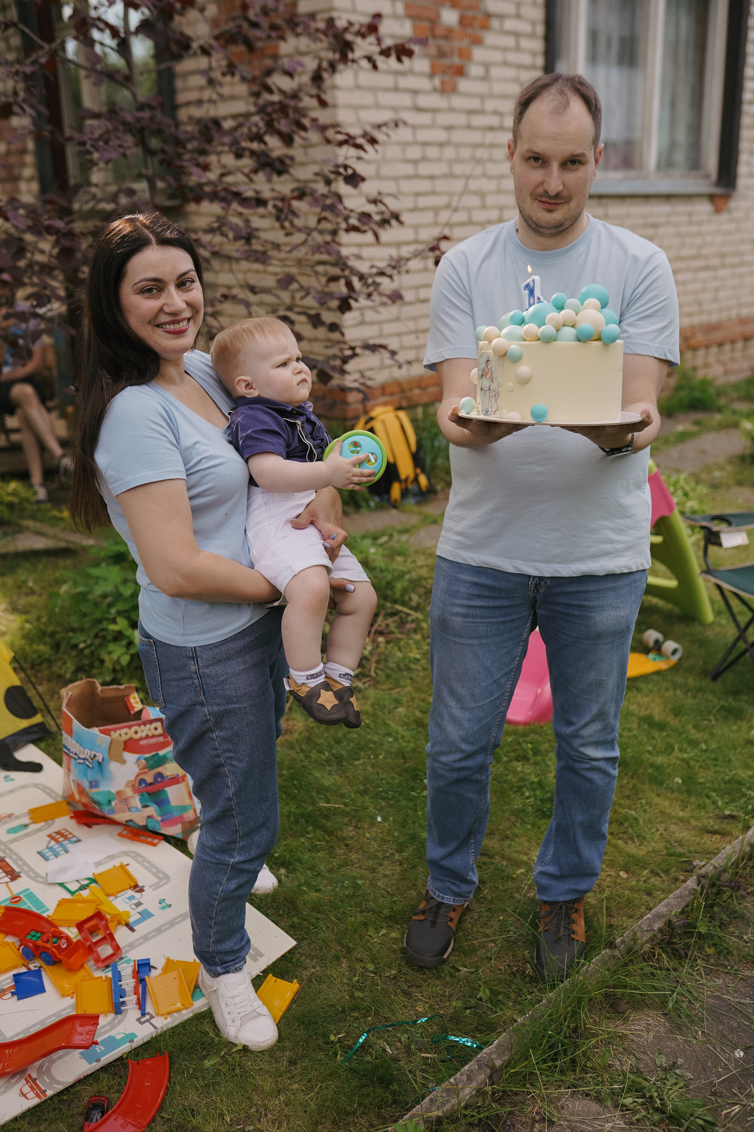 Годовасие на даче. Семейный фотограф Москва Путилково Гуляшова Екатерина