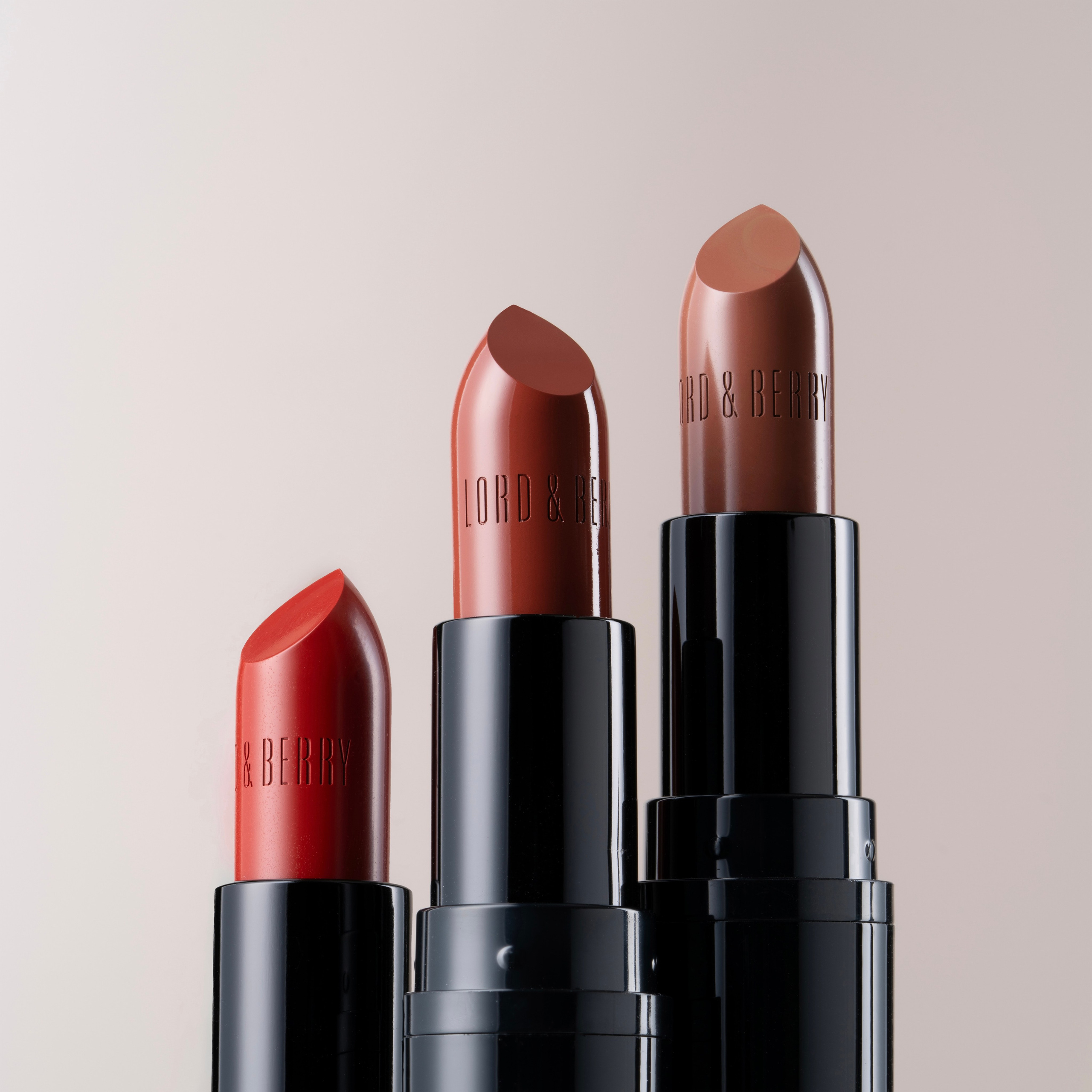 Динамические снимки для соцсетей Lord&Berry. Предметный фотограф. Ростов-на-Дону. Марина Беликова