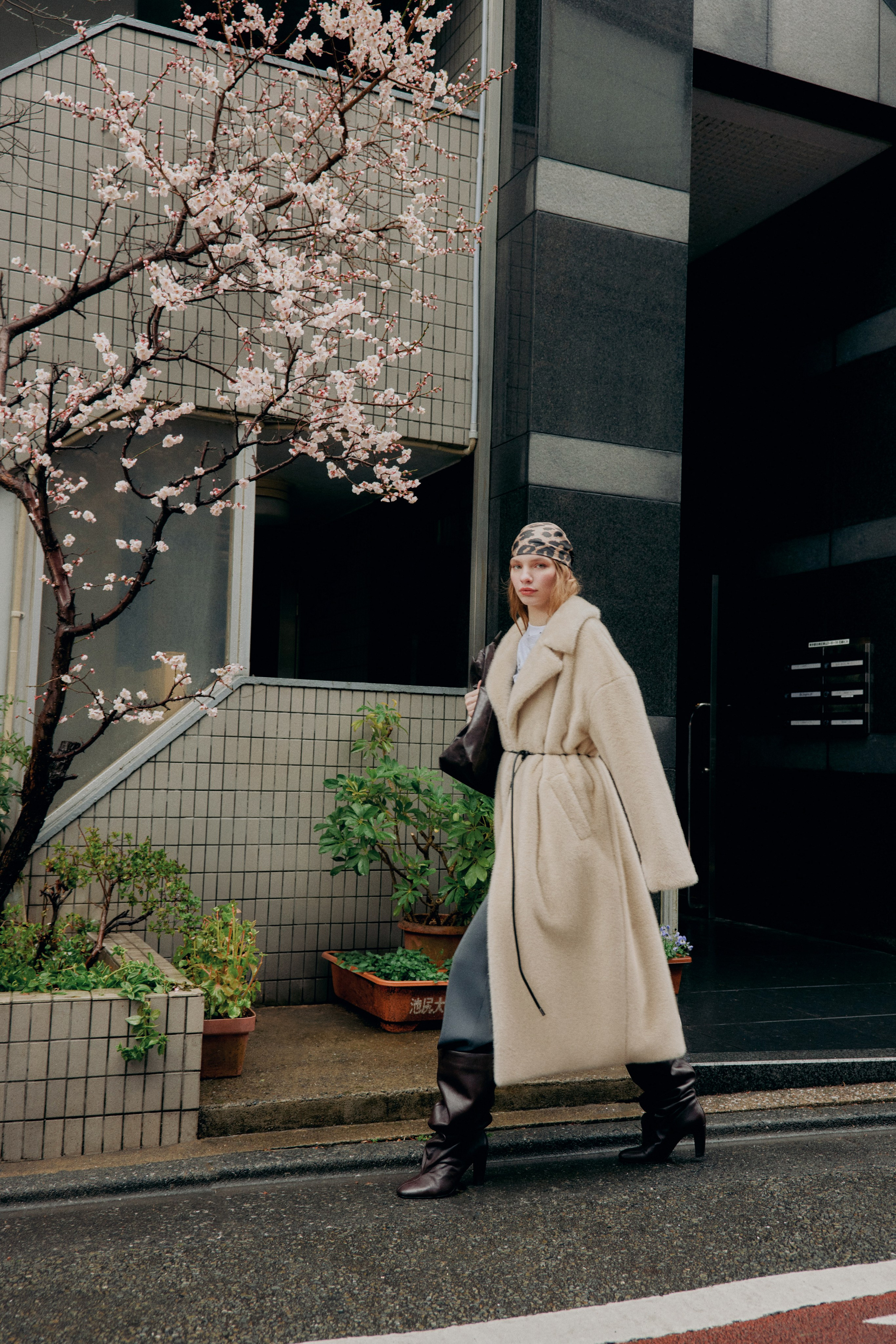 Ena Pelly AUSTRALIA. Retoucher