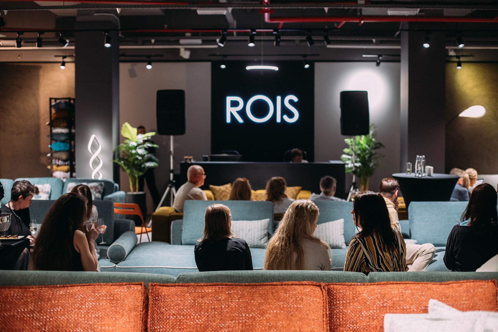 ROIS. AI Креатор