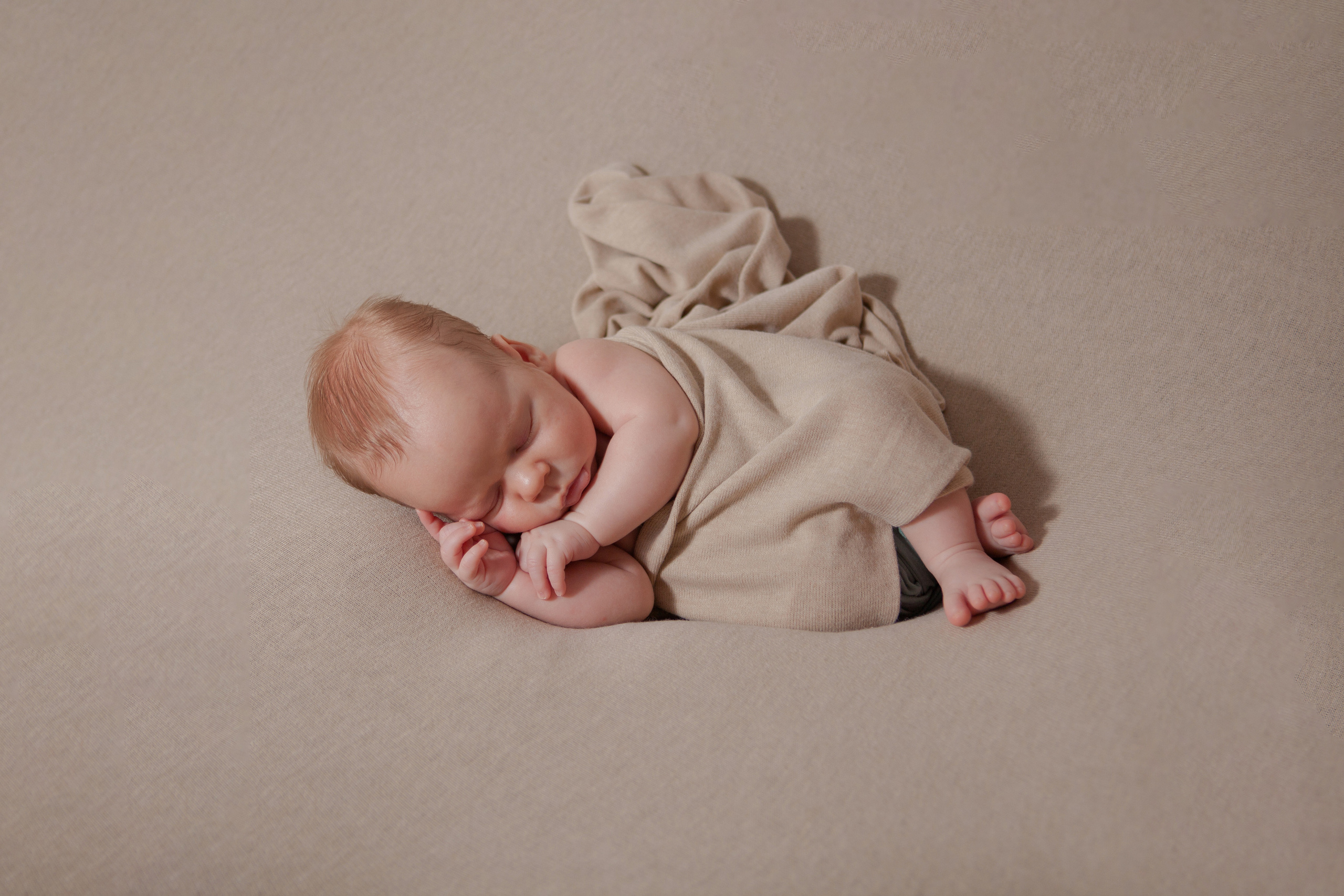 Анна и Саша. Фотосессия новорожденных в Москве фотограф Савина Анастасия