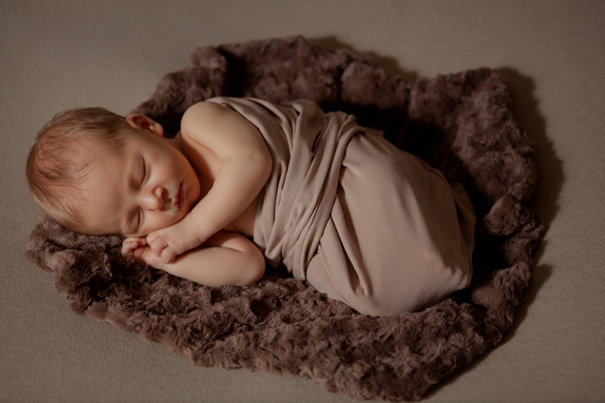 Яна и Рома. Фотосессия новорожденных в Москве фотограф Савина Анастасия