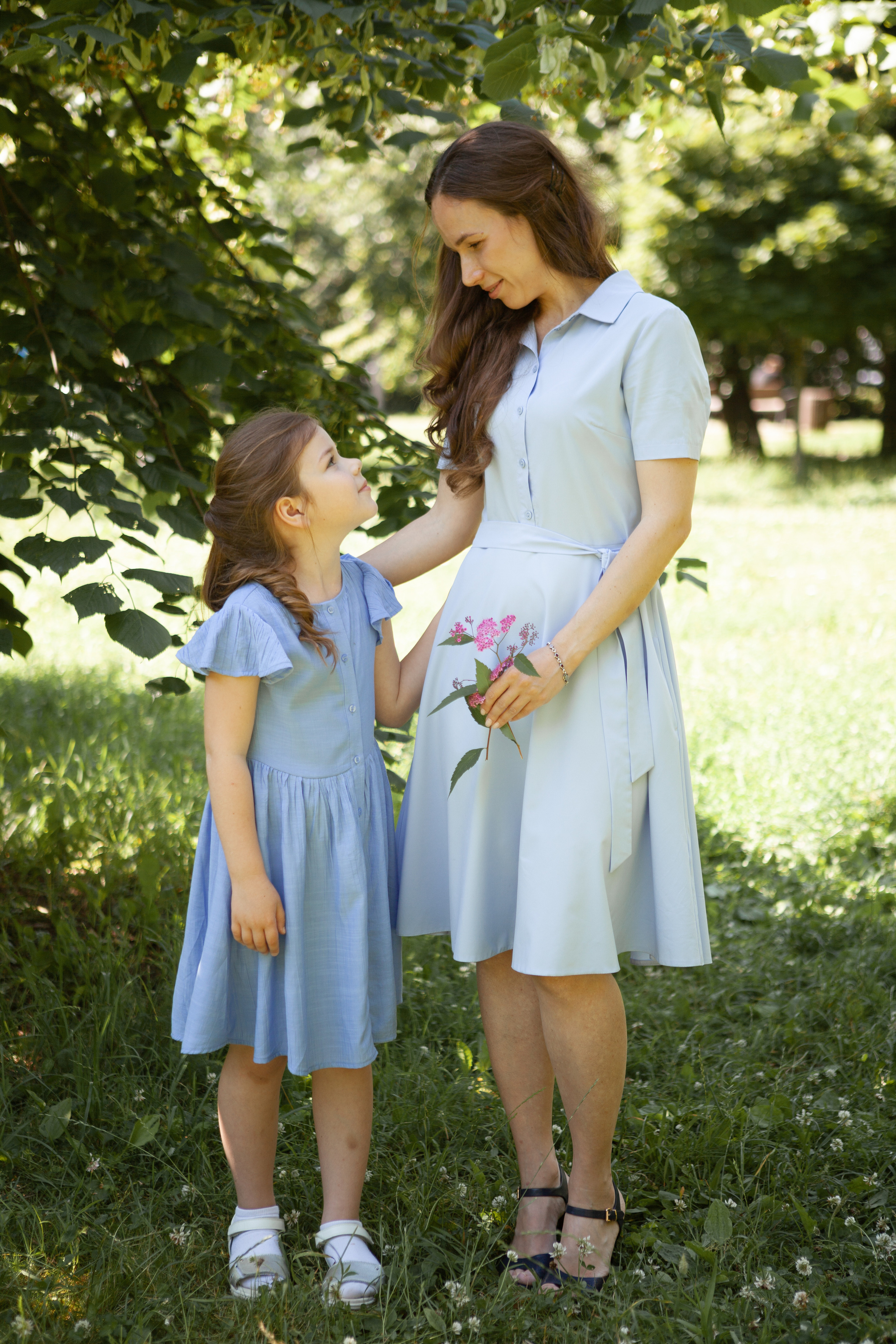Анна с семьей. Фотосессия новорожденных в Москве фотограф Савина Анастасия
