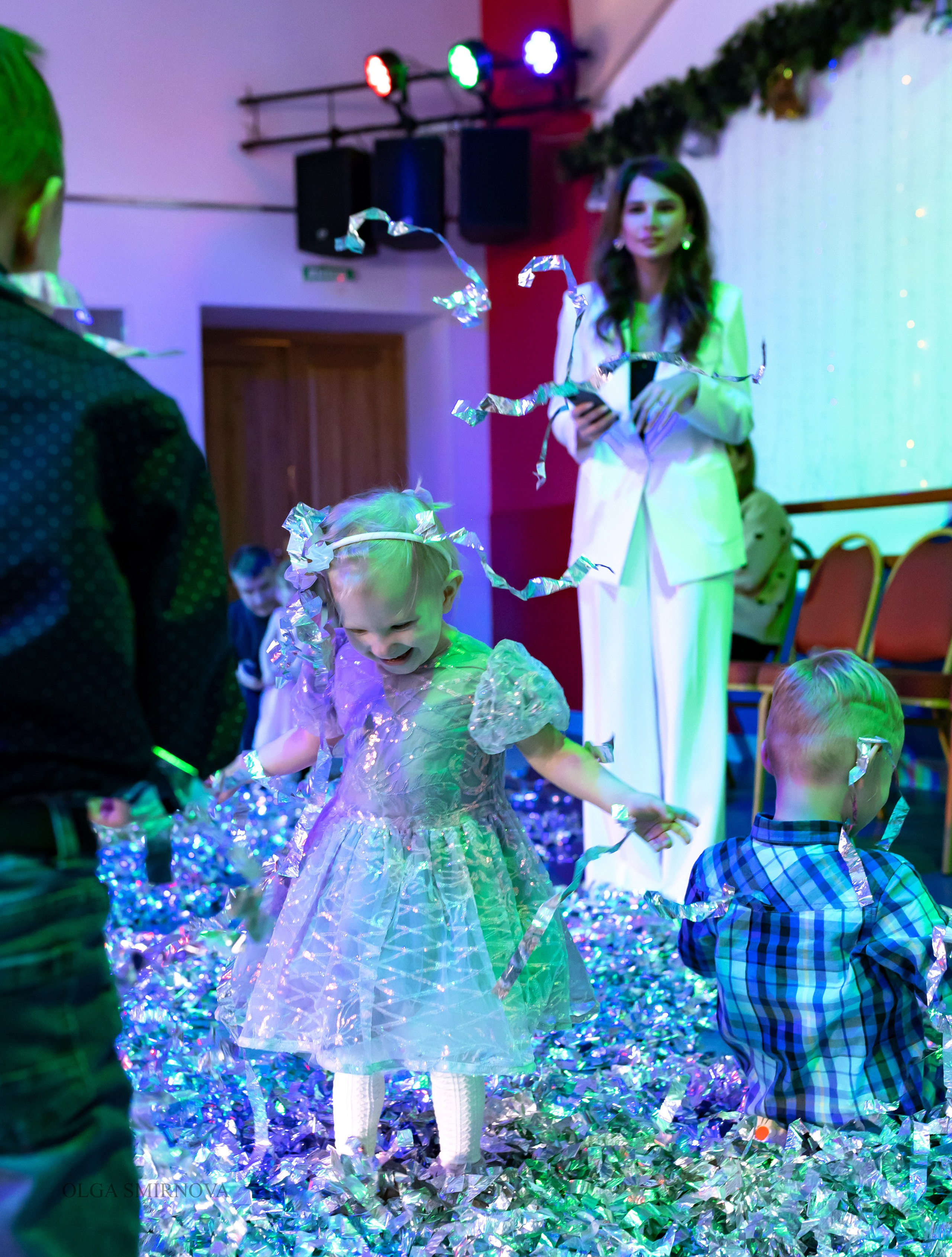 Утренник в ДОФ 04.01.25. Ольга Смирнова юрист, фотограф