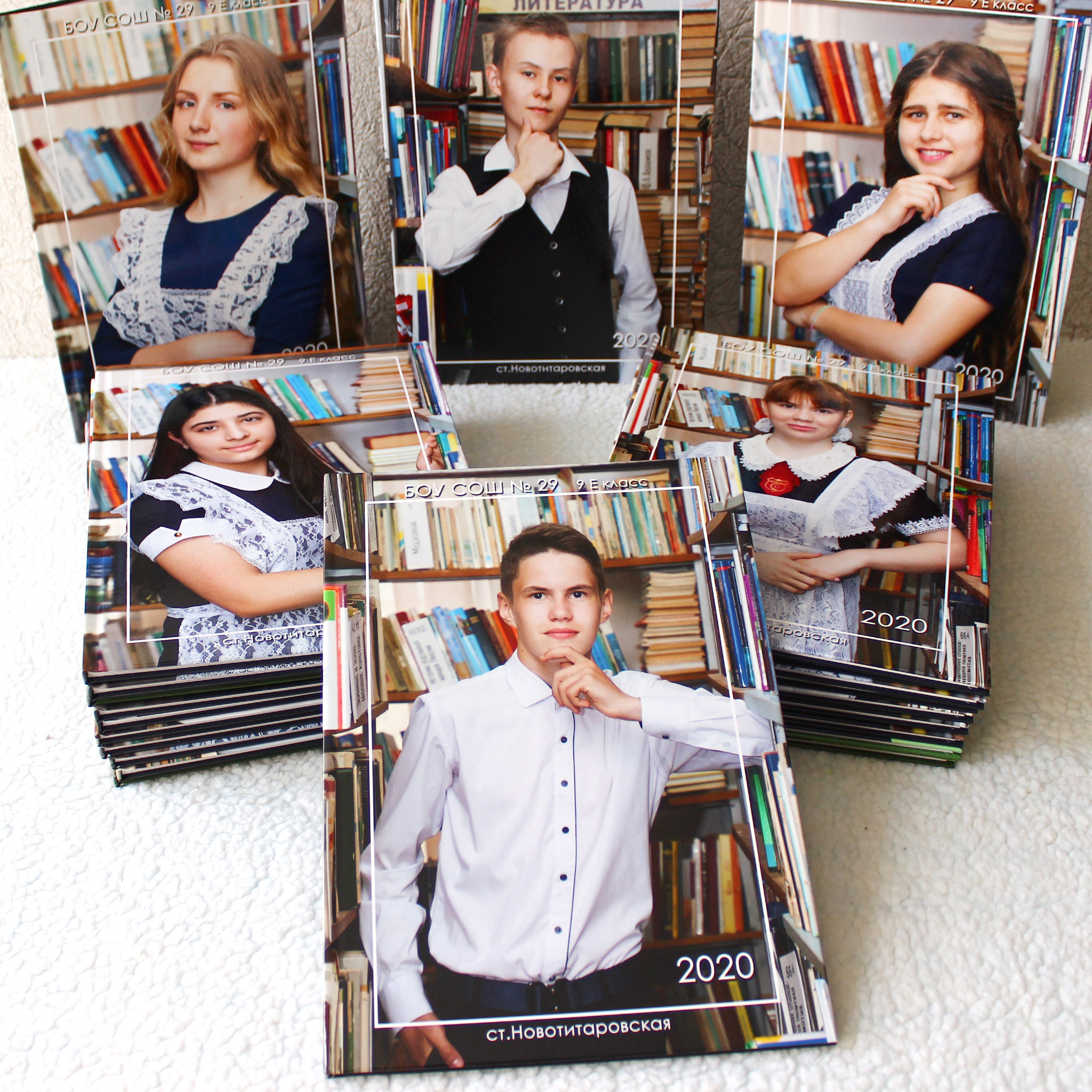 Варианты фотокниг для начальной и старшей школы. Детский школьный и семейный фотограф в Краснодаре