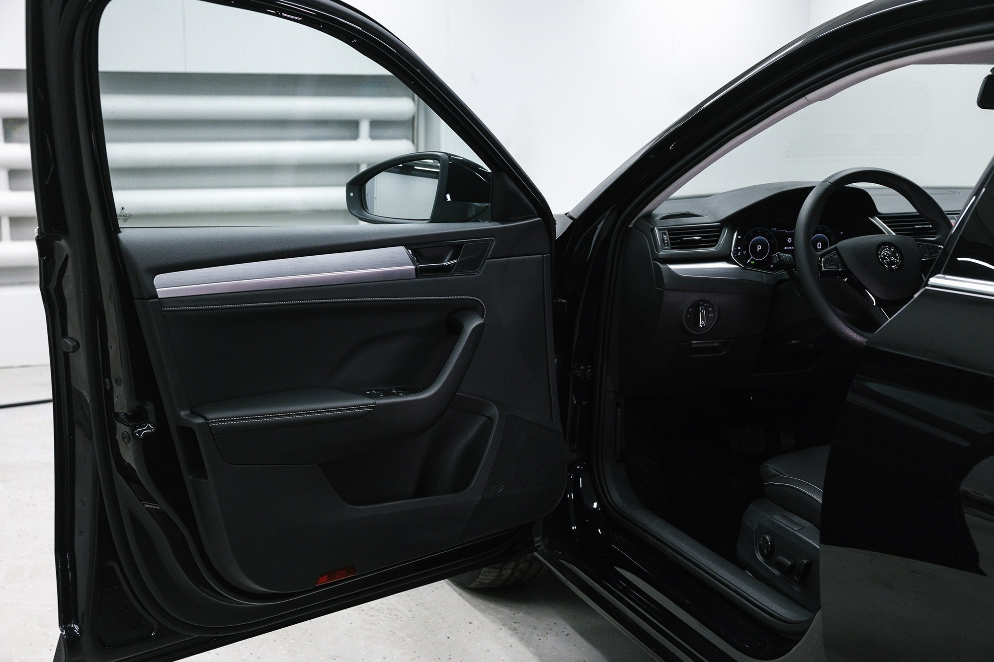 SKODA SUPERB  1.4 TSI DSG (150 л. с.). Автосалон «Х-Авто»