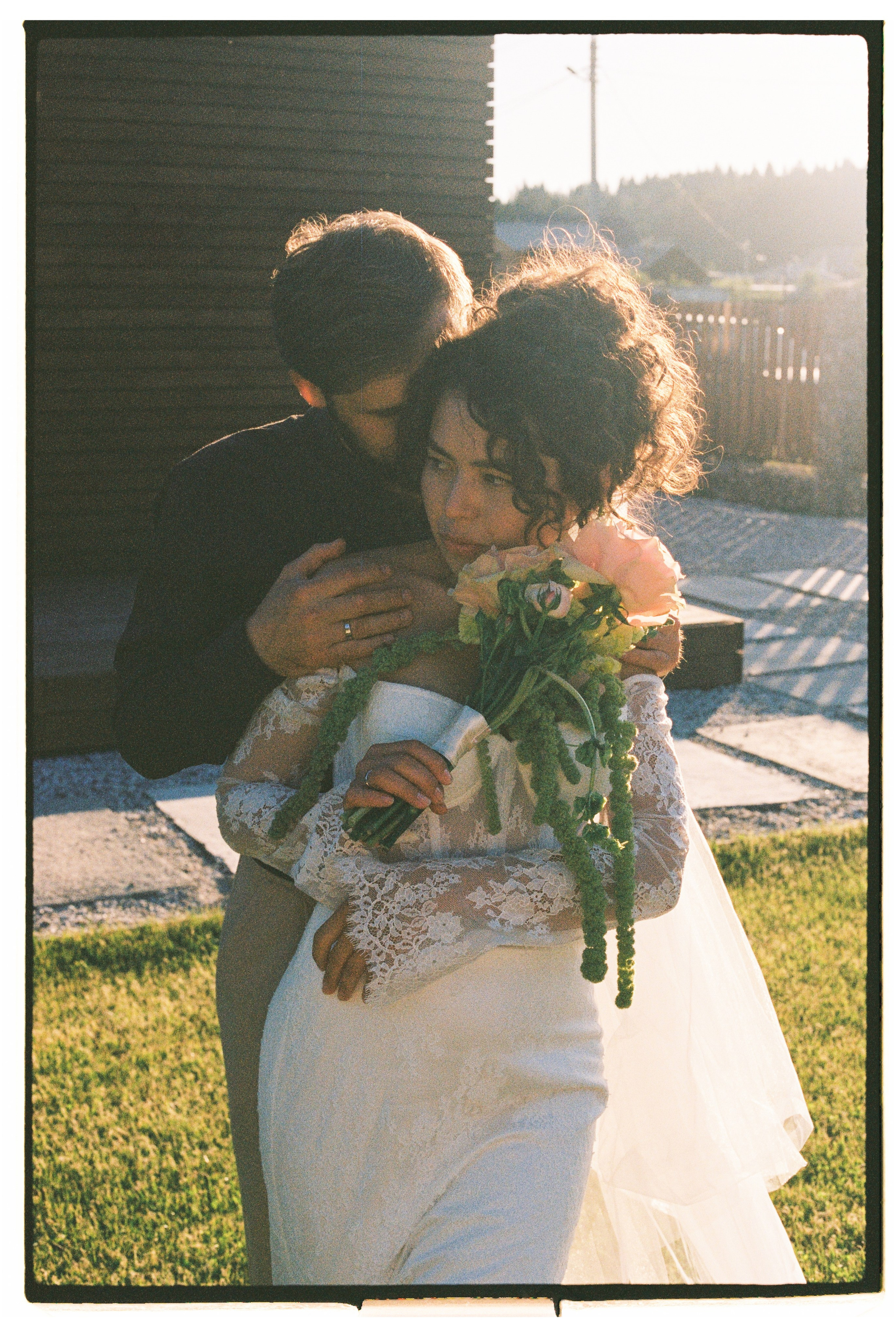 Плюс тридцать градусов на лужайке. Фотограф Андрей Куськало