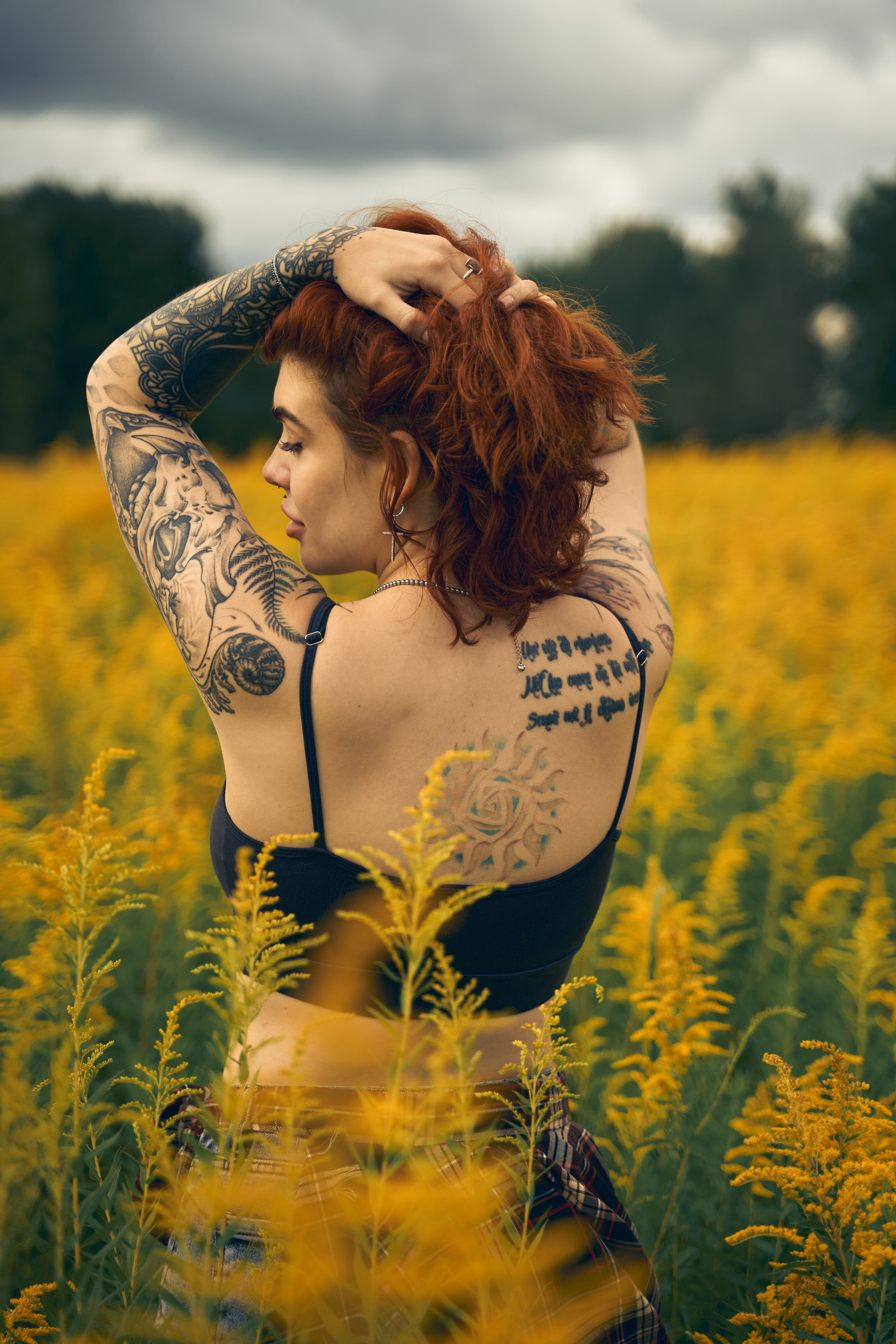 Фотосессия в поле. Фотограф в Новосибирске Юрий Линевич