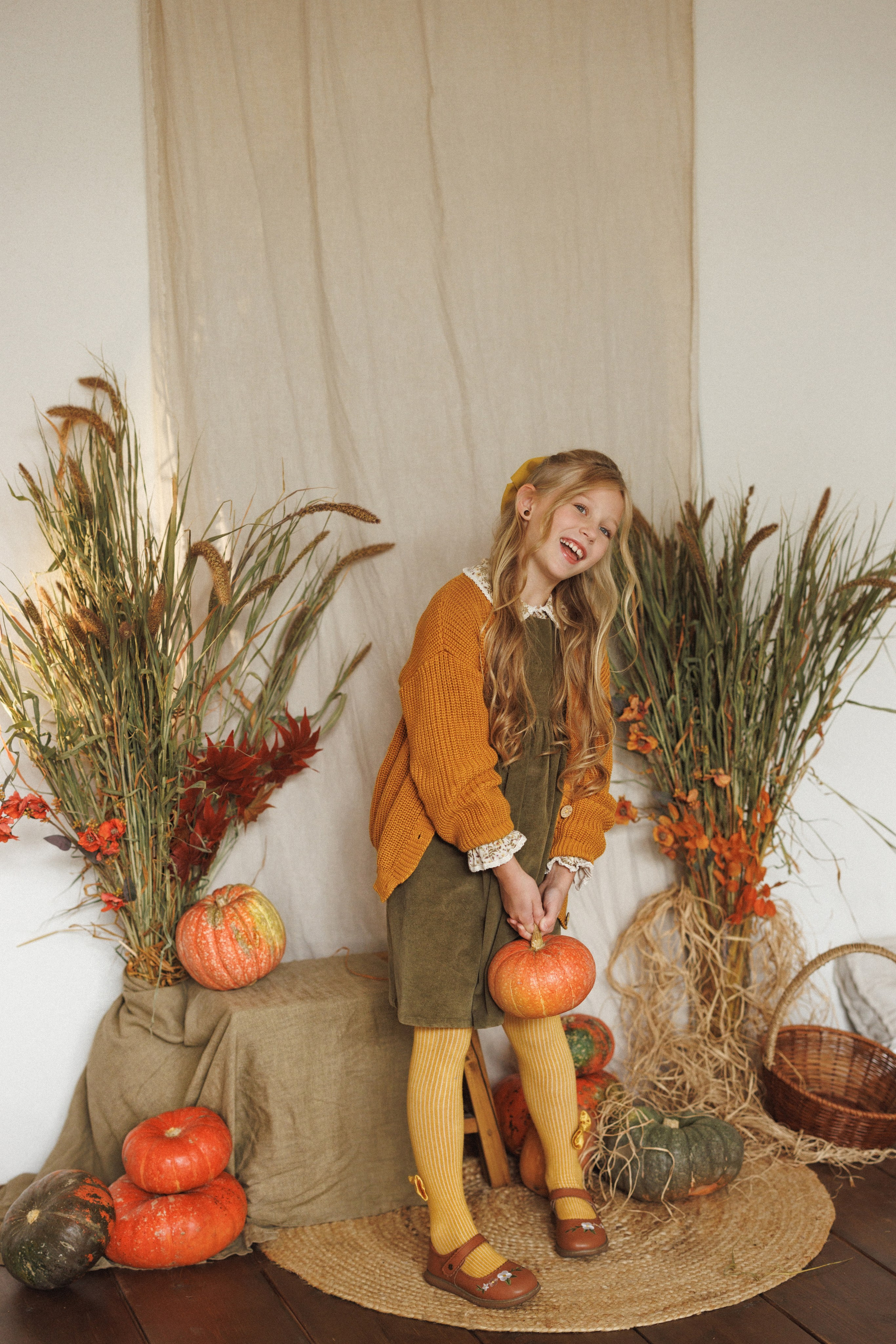 Осенняя фотосессия в фотостудии Mestone, город Краснодар. Семейный и детский фотограф в Краснодаре Анна Трашкова