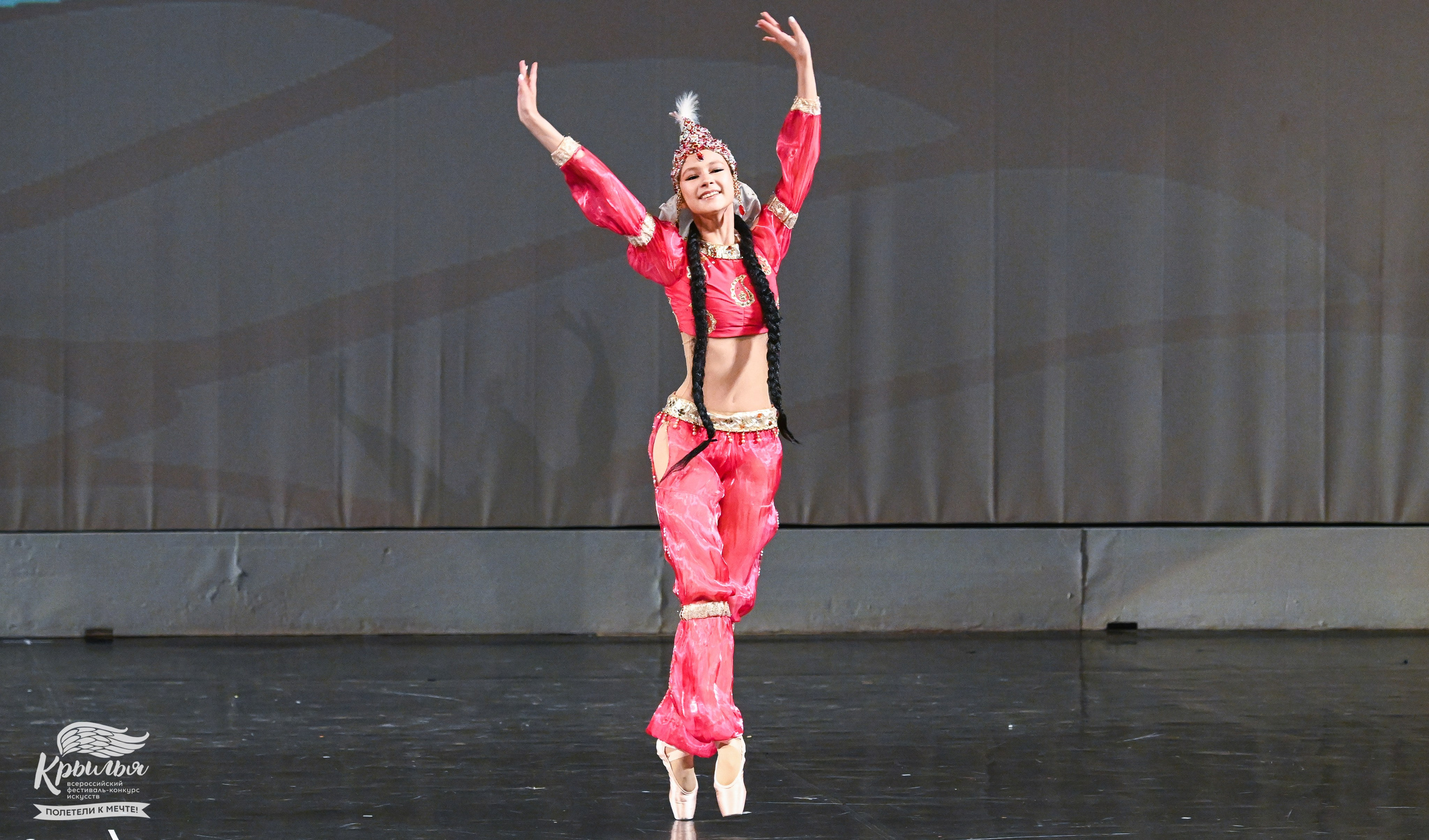 04.06.2025 Всероссийский фестиваль-конкурс искусств «Крылья» г. Санкт- Петербург. Медиастудия Фото Концепт