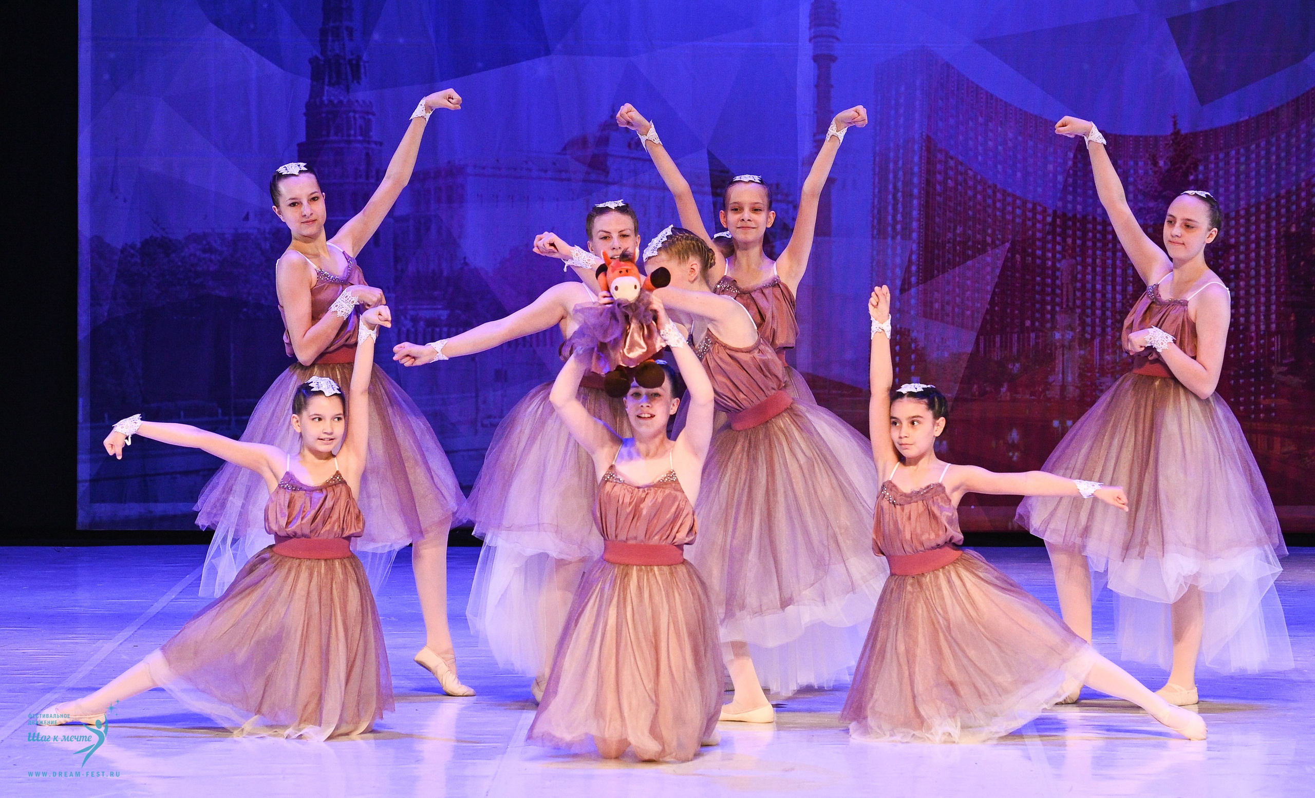 17.05.2025 «Московский Звездопад» Фестивальное движение «Шаг к мечте» г. Москва. Медиастудия Фото Концепт